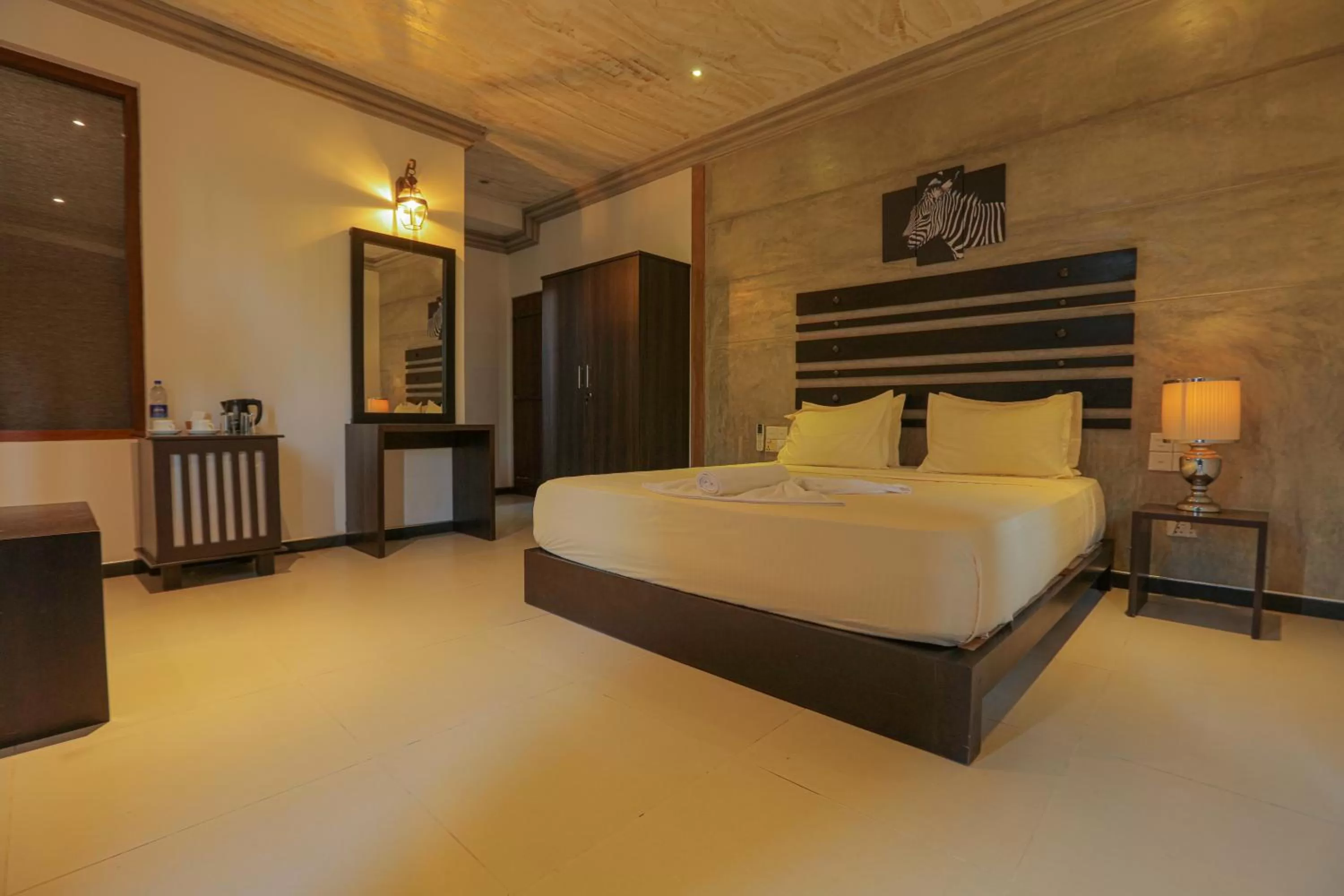 Deluxe Double Room in Summerside Residence