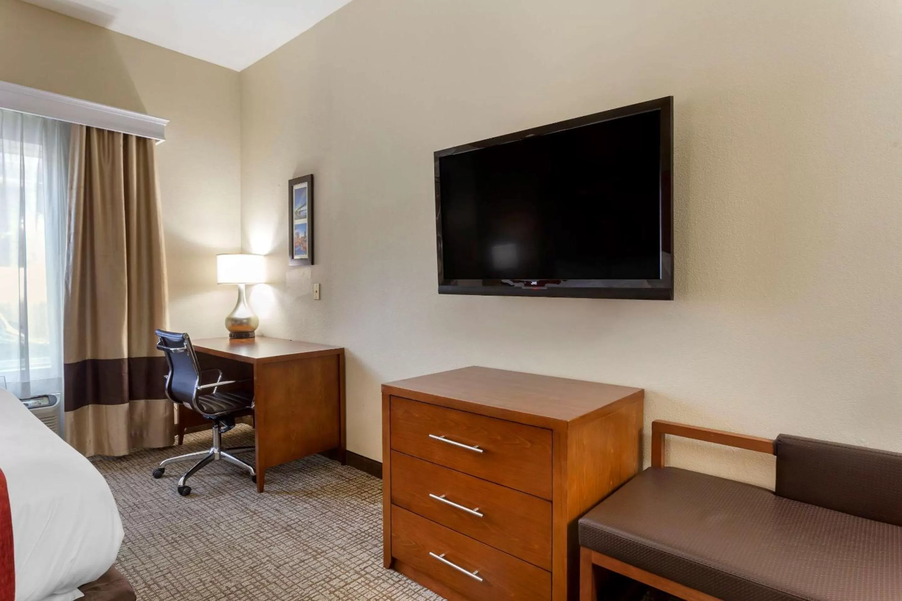 Queen Room with Two Queen Beds - Accessible/Non-Smoking  in Comfort Inn Marion - West Memphis
