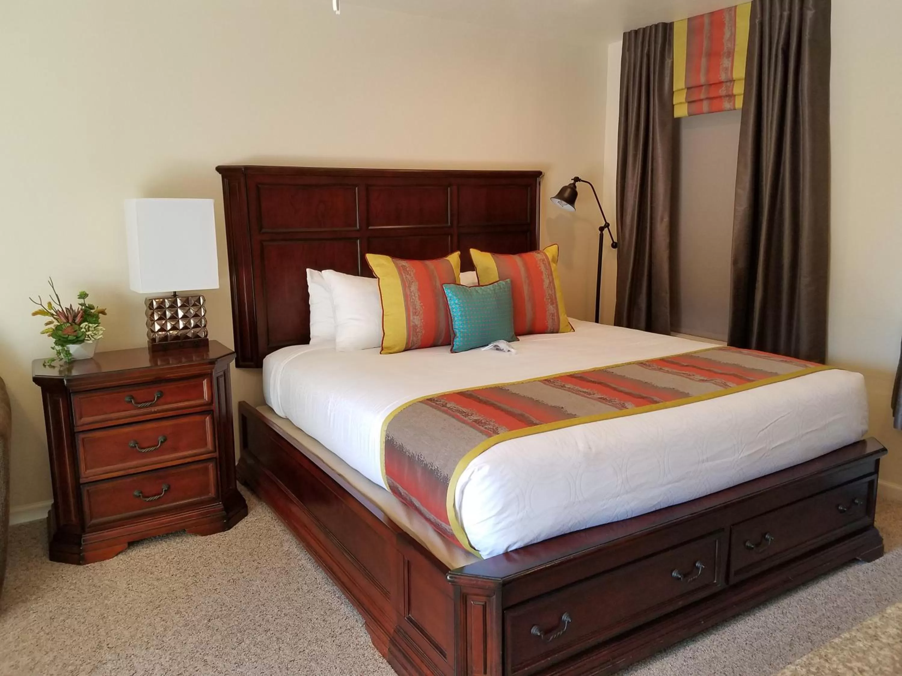 Deluxe Double Room with Extra Bed in Shoshone Inn