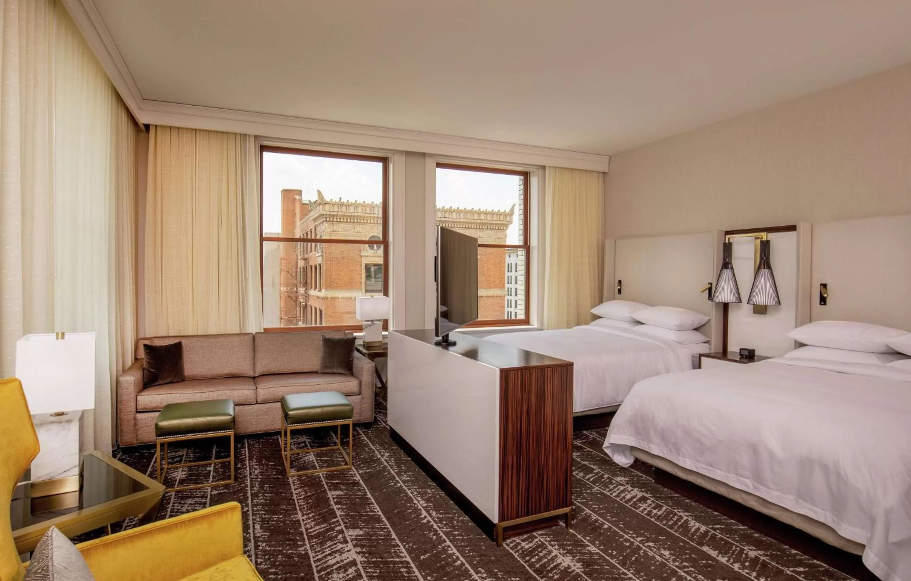 Junior Suite with Two Queen Beds in Doubletree By Hilton Youngstown Downtown