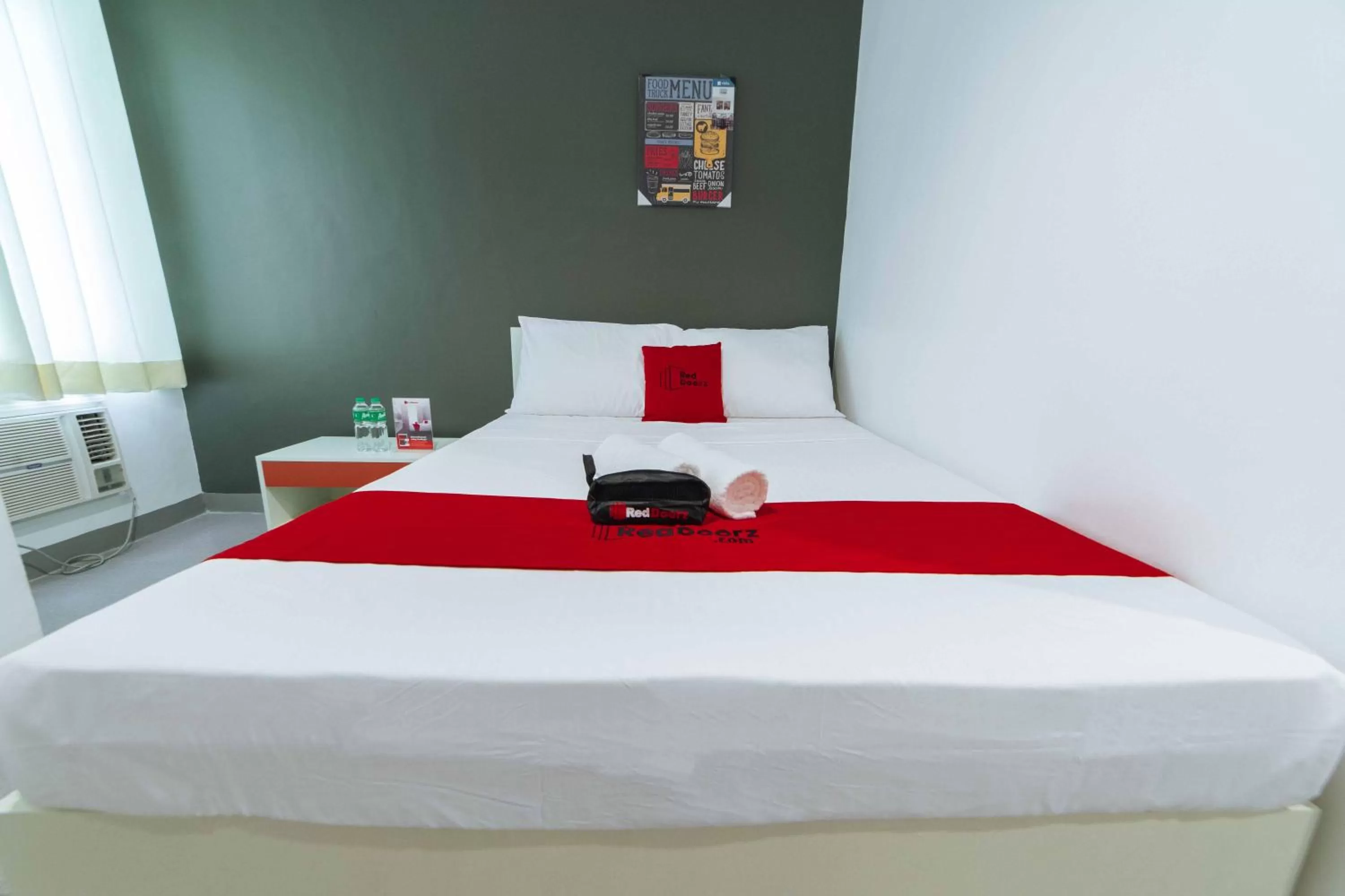 Double Room in RedDoorz Plus @ Roxas Street Davao