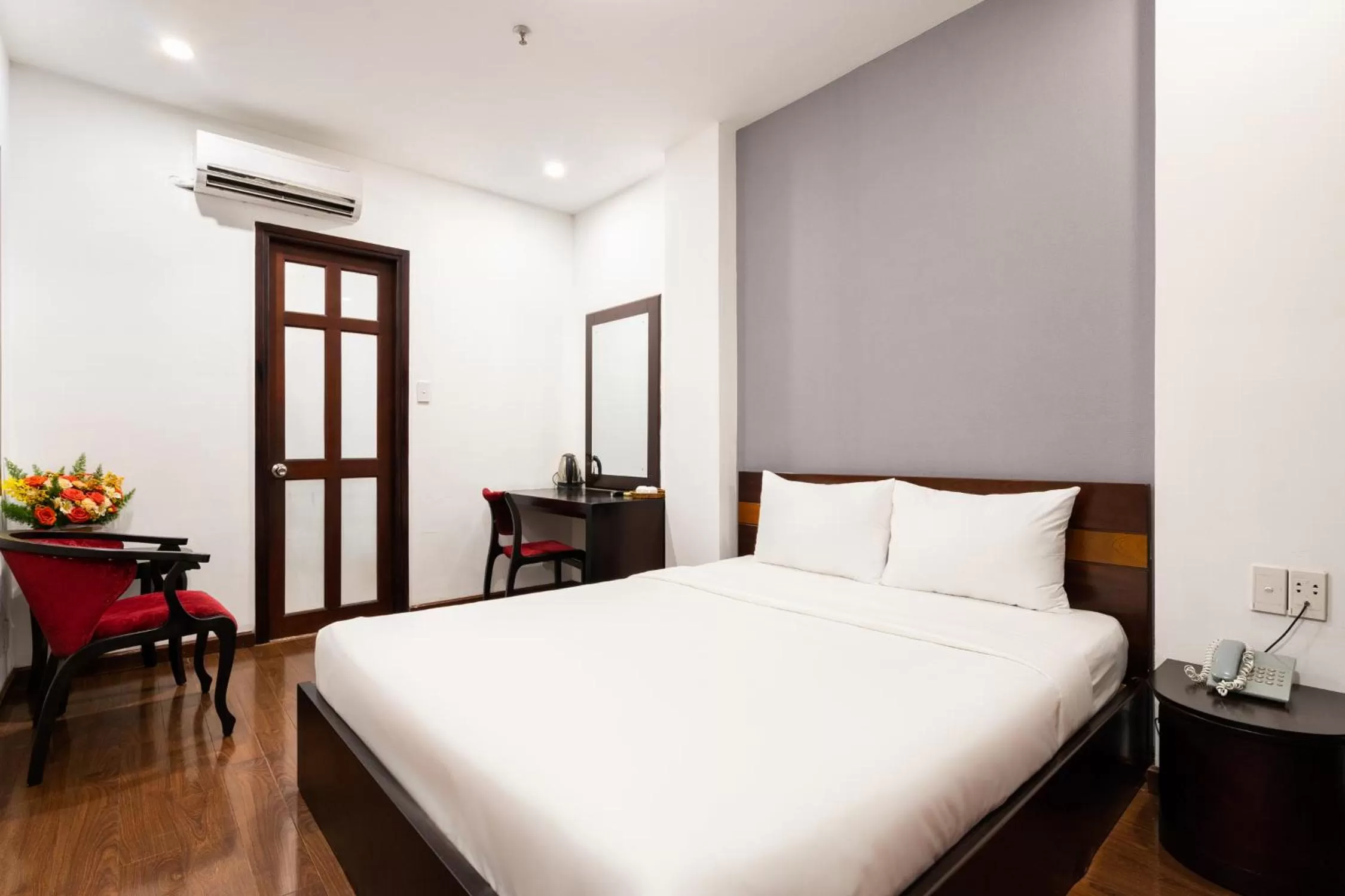 Superior Double Room in A&A Toronto Hotel