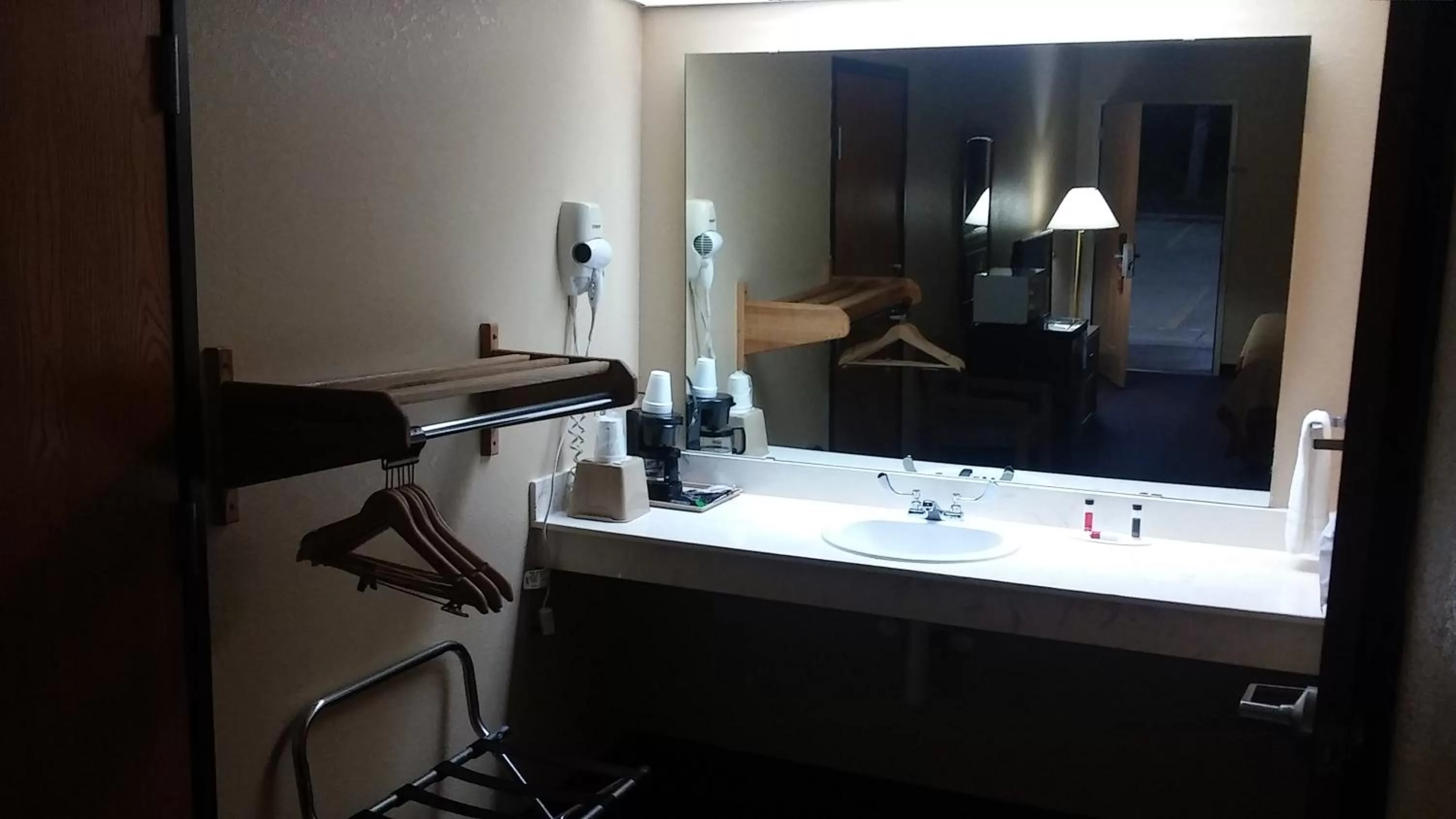 Double Room with Two Double Beds - Non-Smoking in Super 8 by Wyndham Mount Vernon