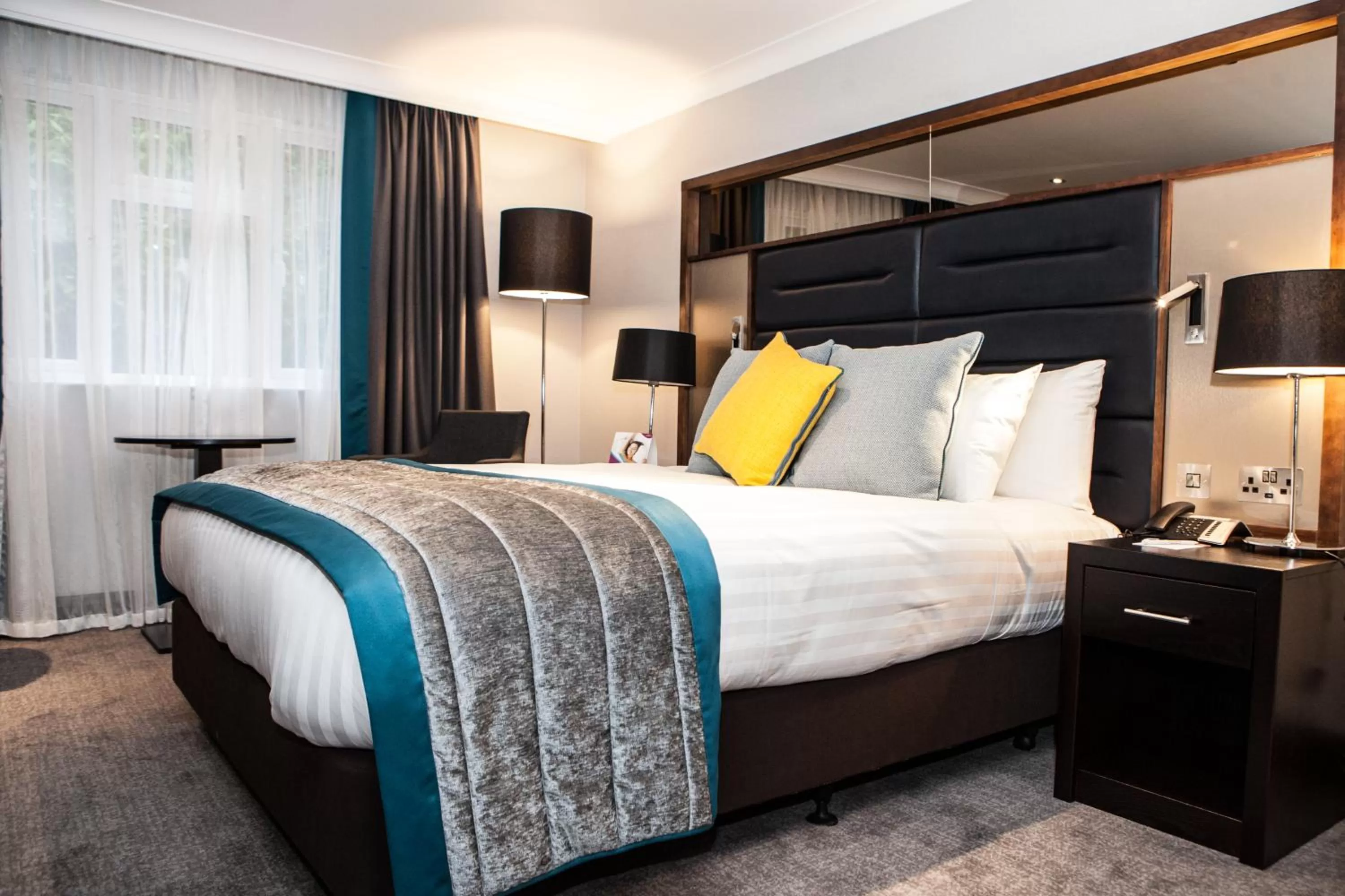Standard King Room in Elite Venue Selection Felbridge - Gatwick