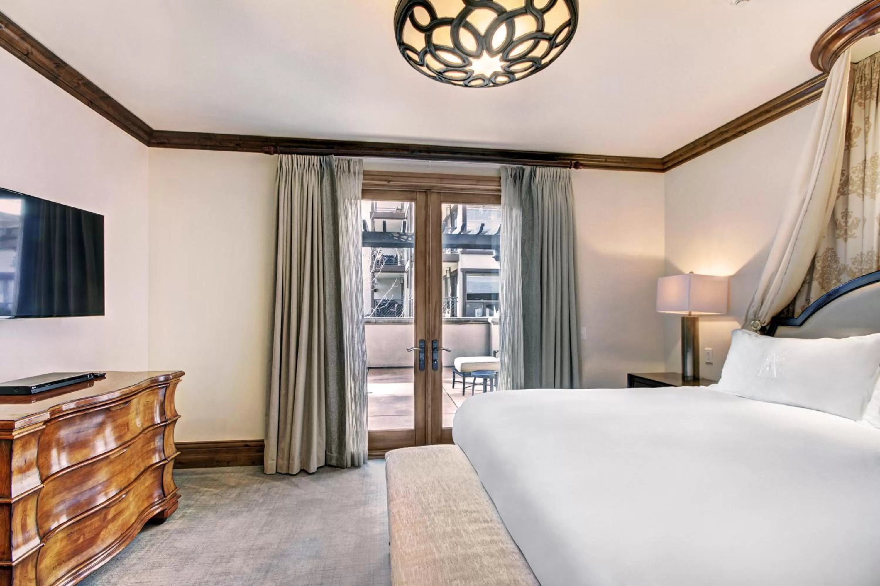 Junior Suite in The Arrabelle at Vail Square, a RockResort