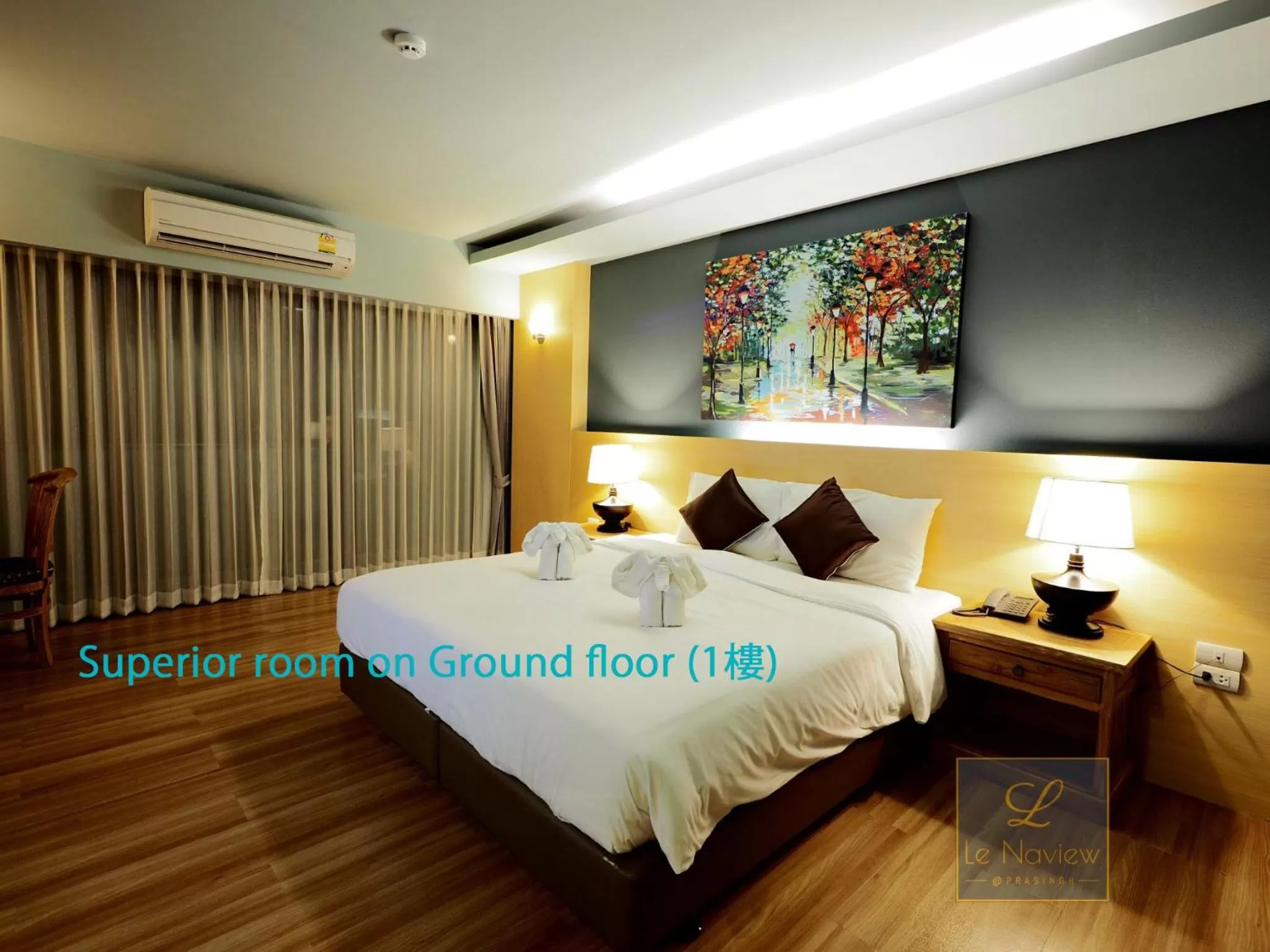 Superior King Room in Le Naview @Prasingh