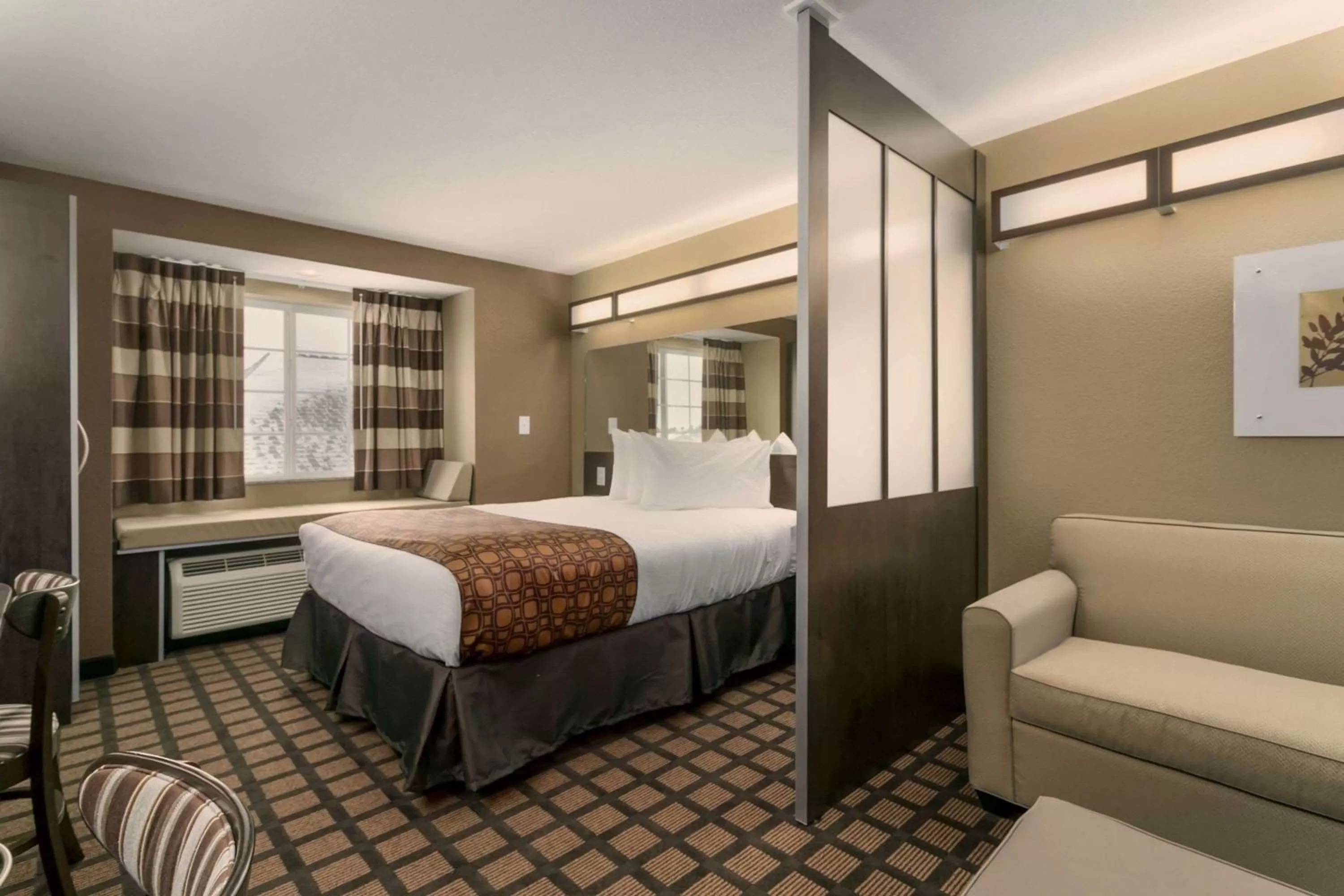 Queen Studio Suite - Mobility Access/Non-Smoking in Microtel Inn & Suites by Wyndham Minot