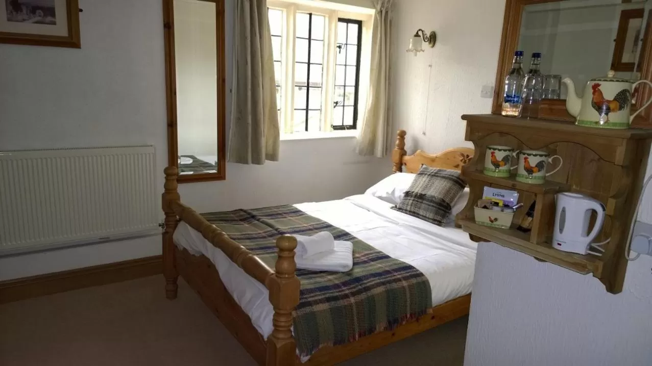 Double Room in The Helyar Arms