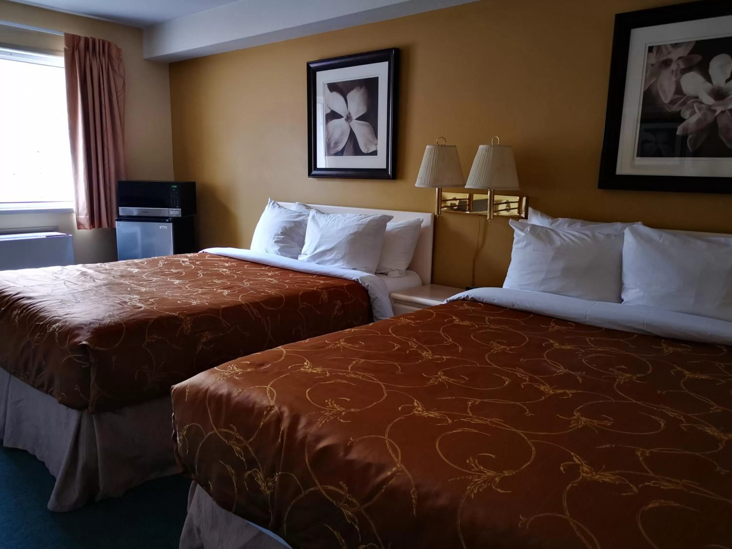 Deluxe Family Suite in MountainView Hotel Merritt