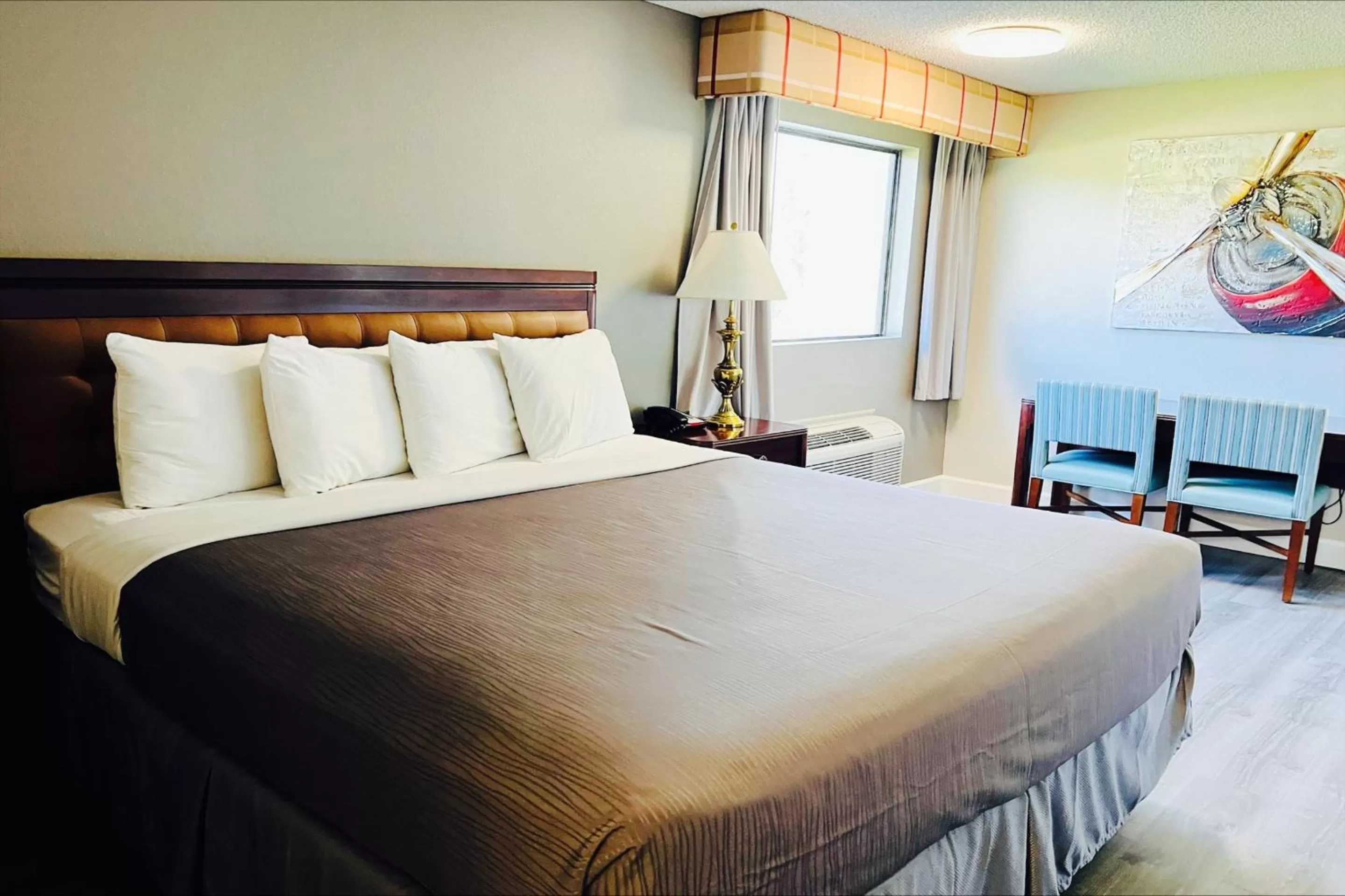 King Bed Smoking in Western Motel, Thomasville