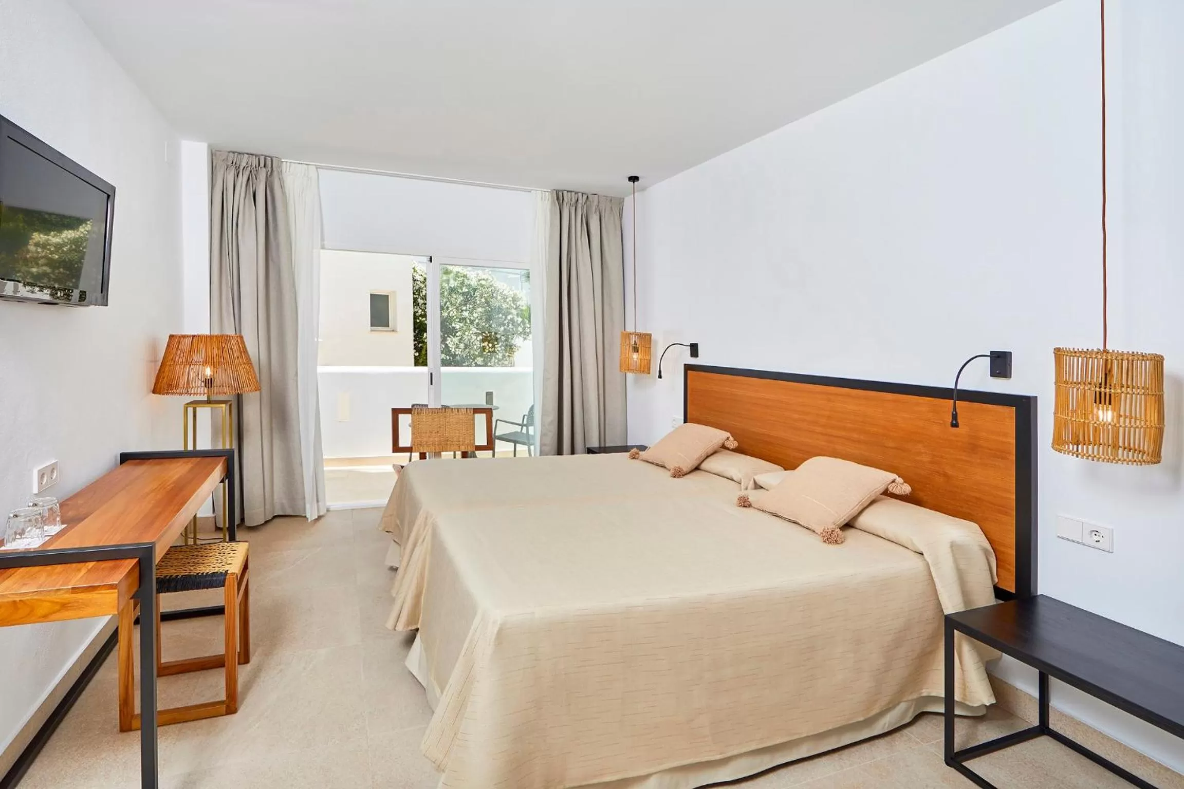 Style Double Room (2 Adults) in FERGUS Conil Park