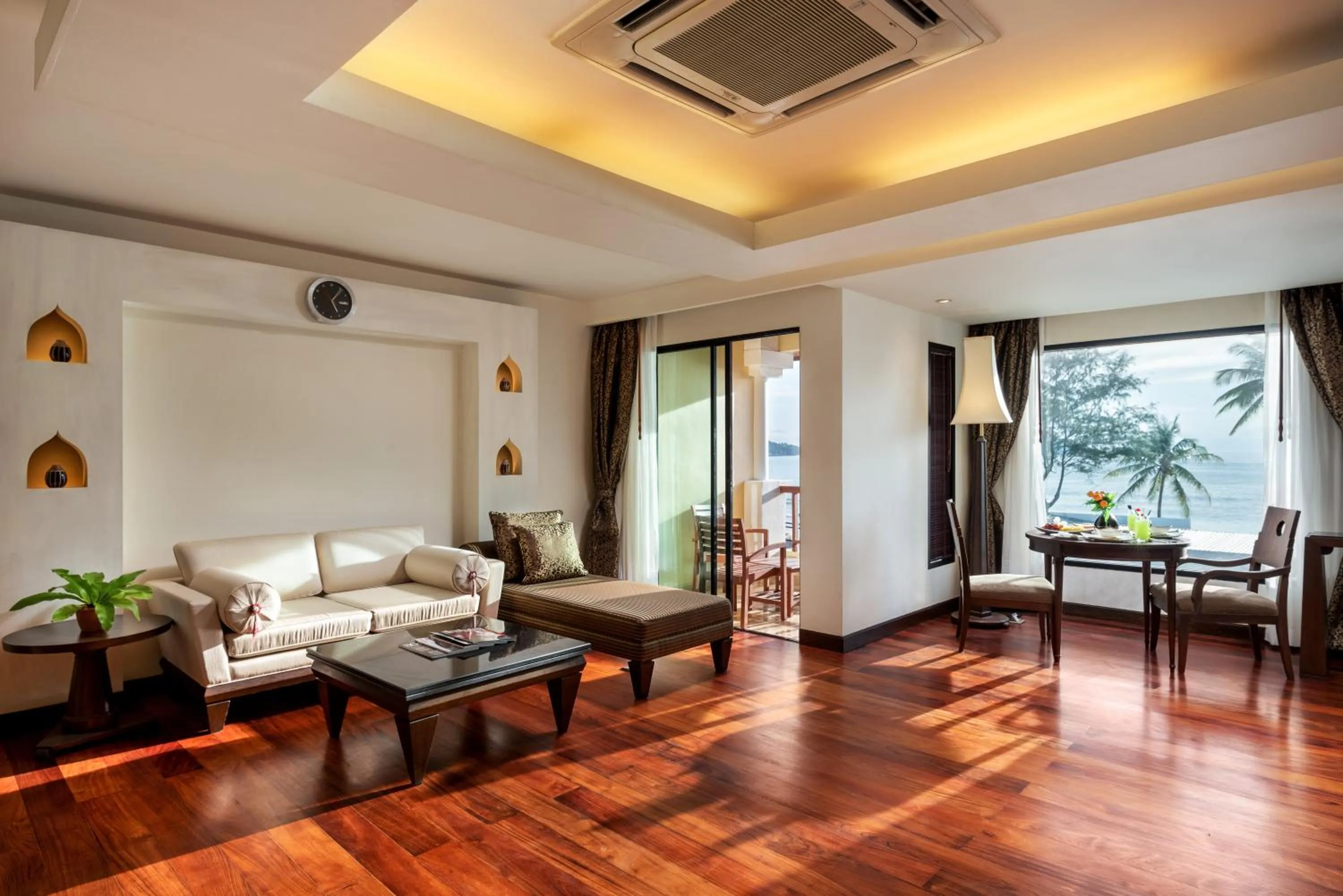 Presidential Suite in Patong Paragon Resort & Spa SHA Extra Plus