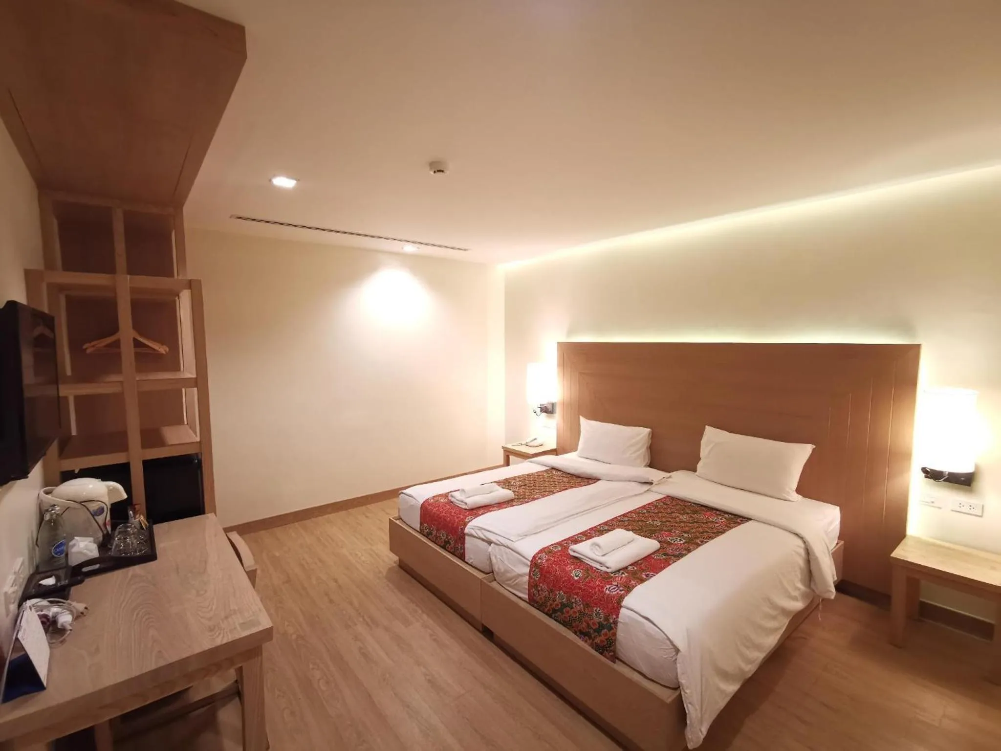 Standard Twin Room in Baan Suwantawe