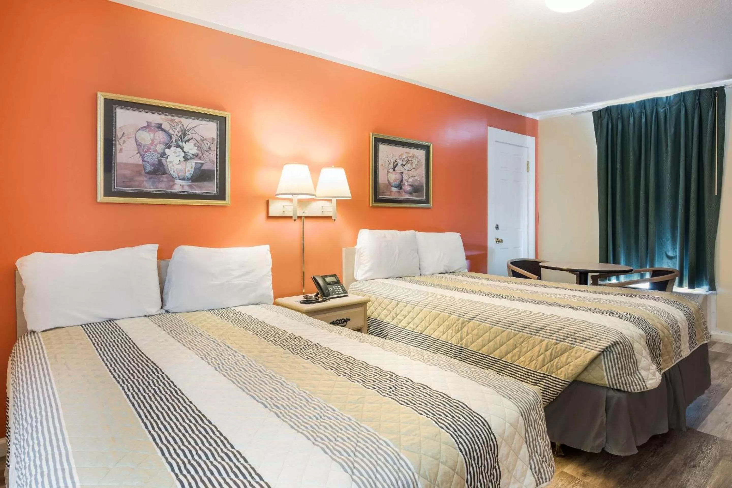 Double Room with Two Double Beds - Accessible/Smoking in Rodeway Inn Cecil