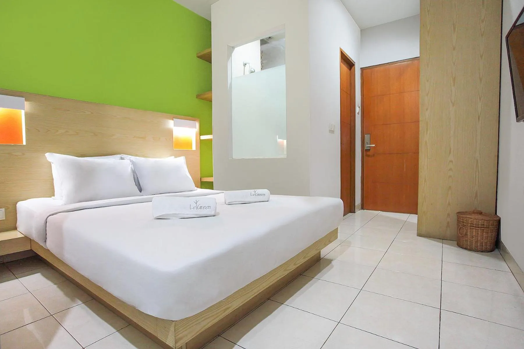 Superior Double Room in LeGreen Suite Senayan