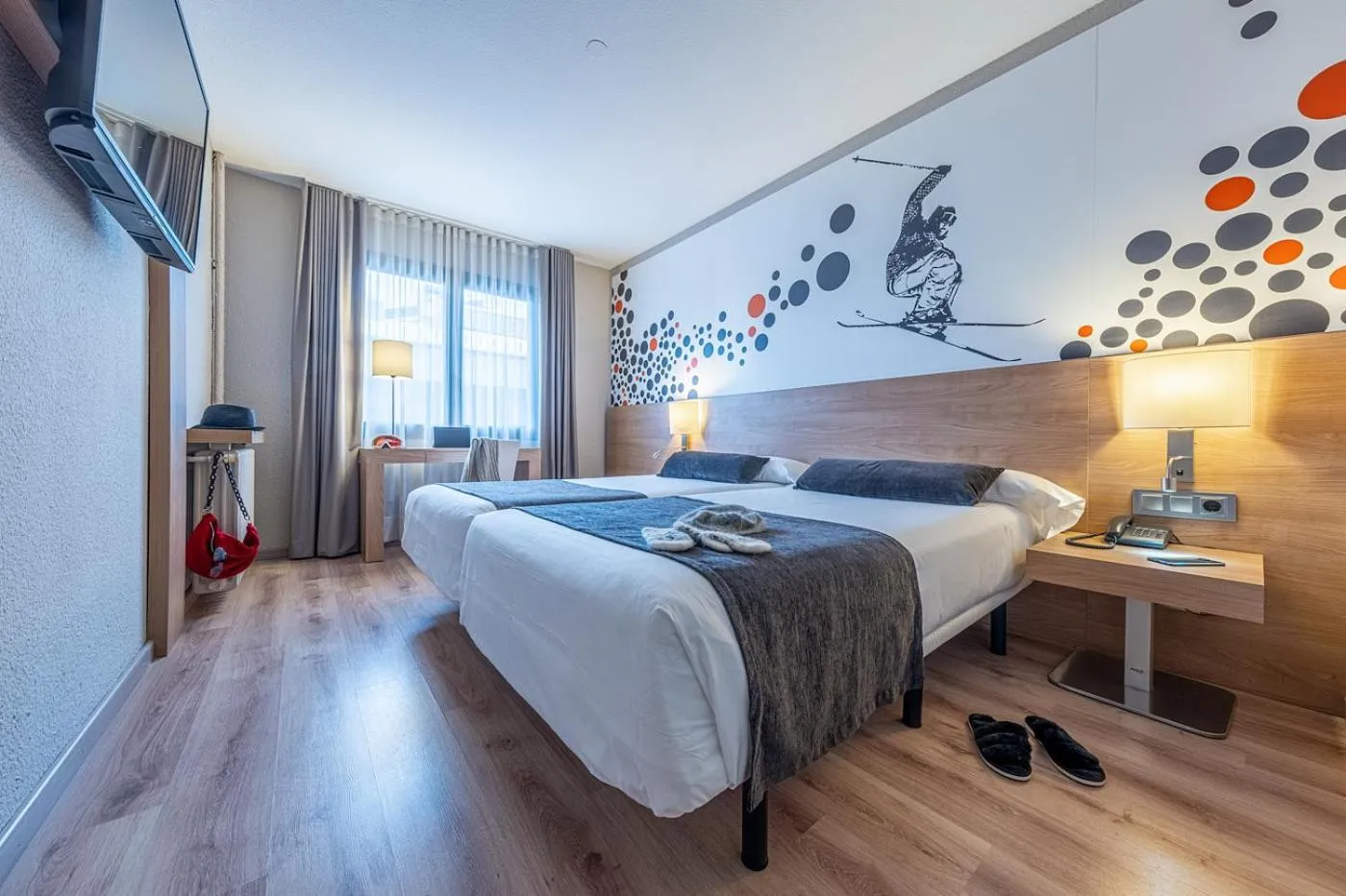 Double or Twin Room with Extra Bed in Hotel Sporting