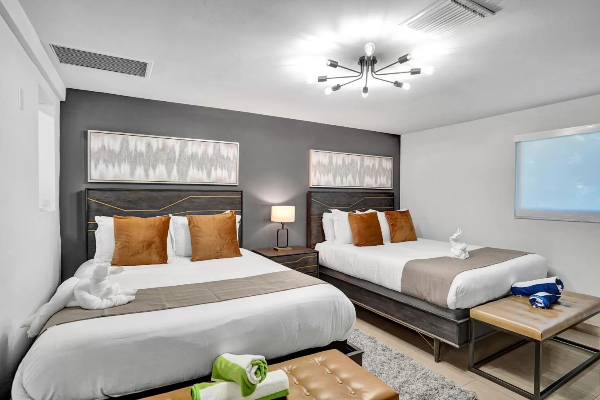 Queen Studio in RA suites