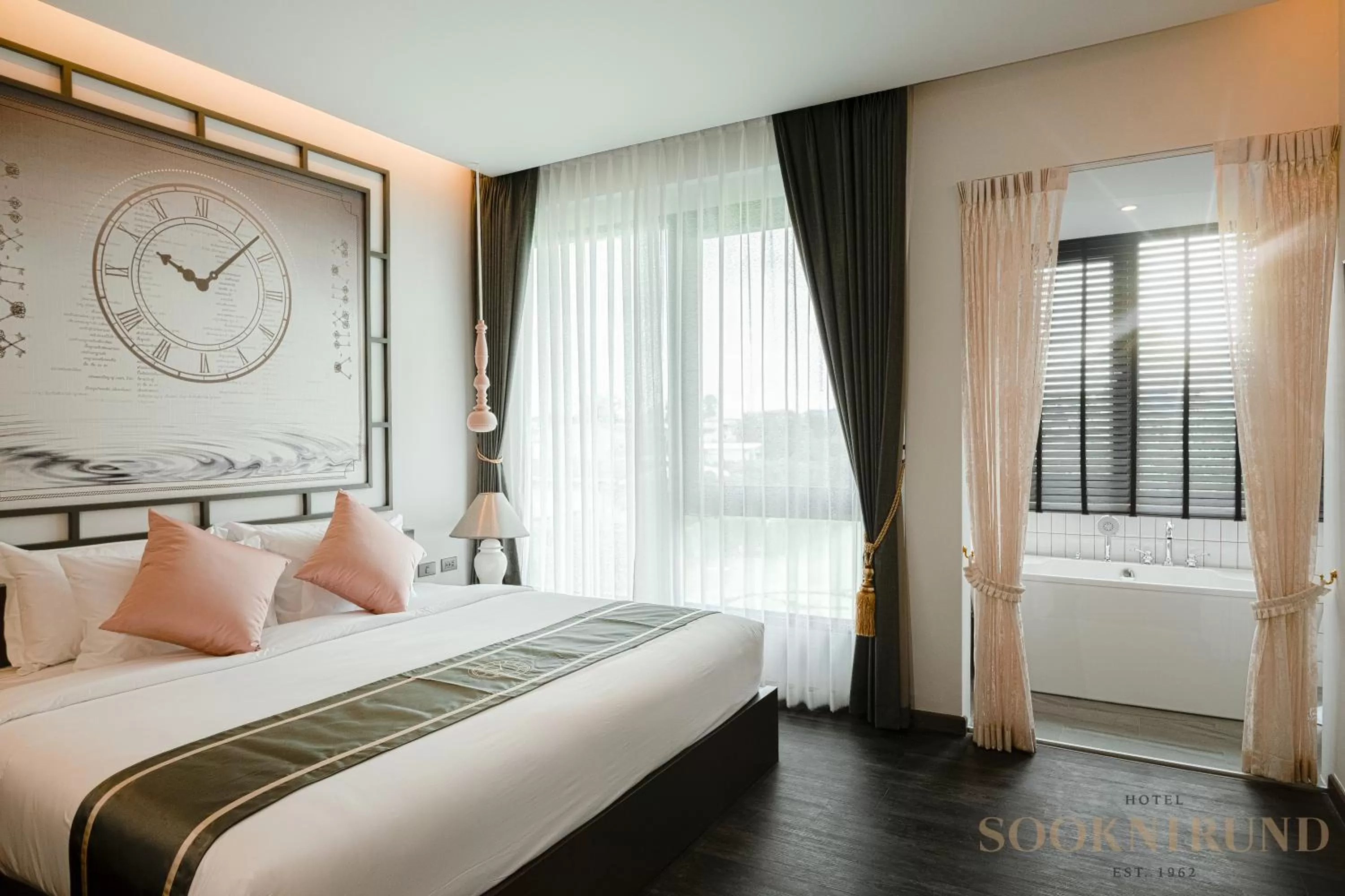 Superior Suite in SOOKNIRUND HOTEL