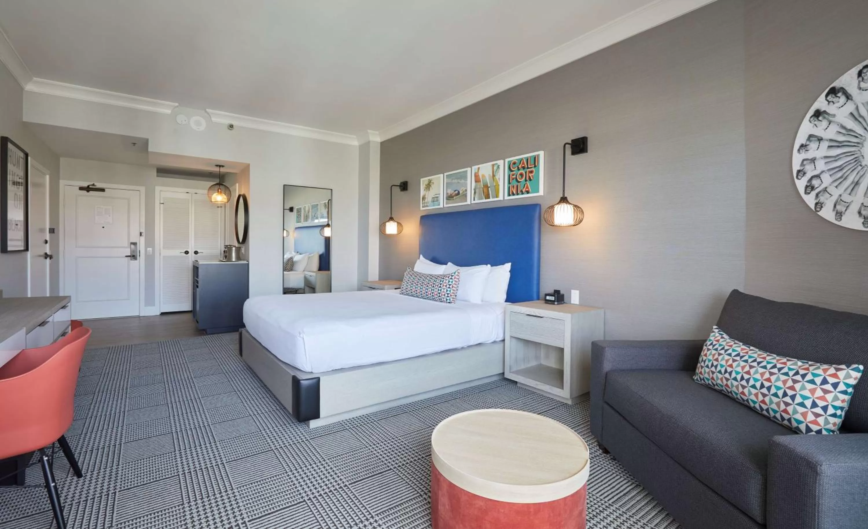 King Room with Partial Ocean View - Huntington Tower in The Waterfront Beach Resort, A Hilton Hotel