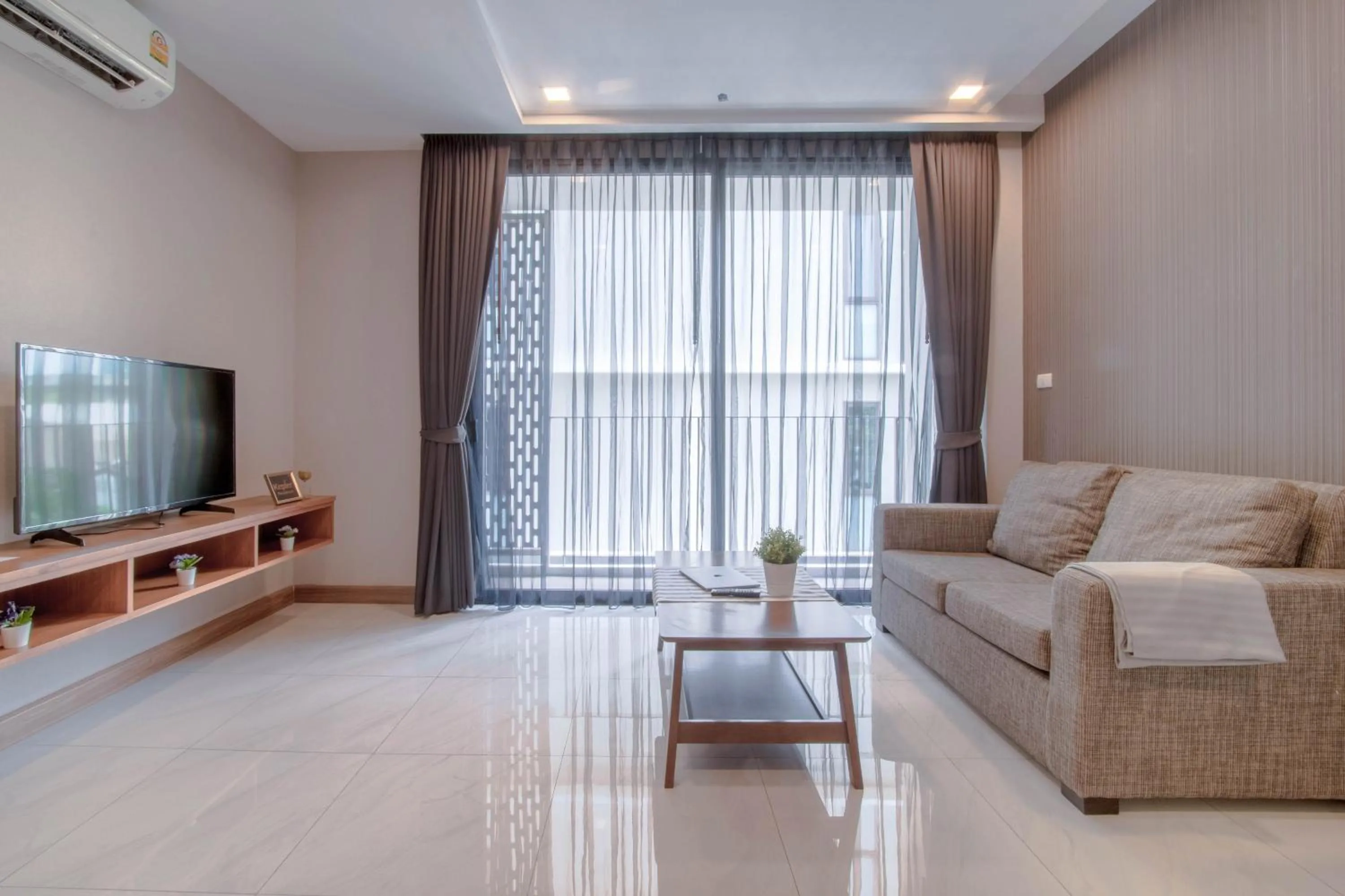 Grand Deluxe Twin Suite in Kepler Residence Bangkok