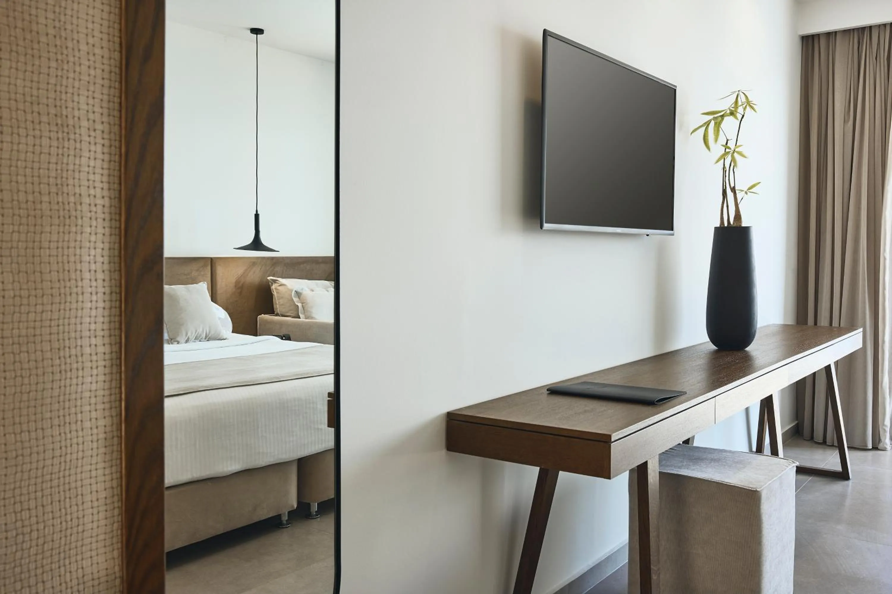 Double Room with Side Sea View in Michelangelo Resort & Spa