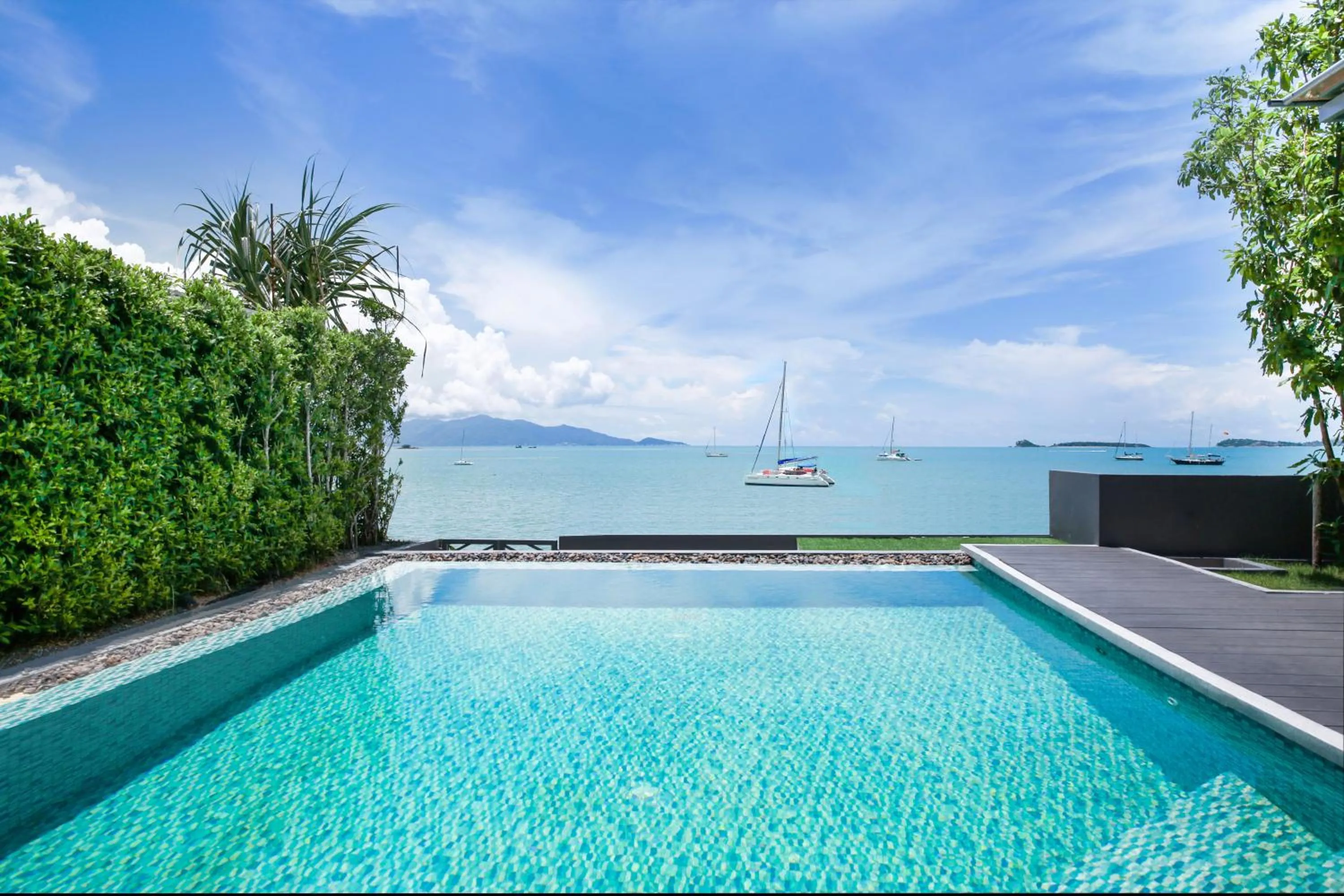Celes Beachfront Pool Suite in Celes Samui