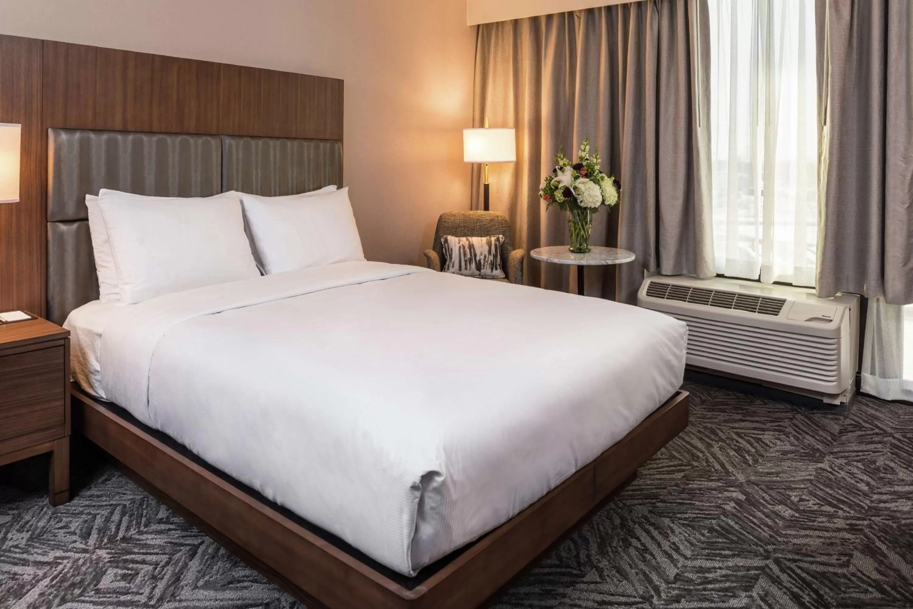 King Room in Doubletree By Hilton Lafayette East