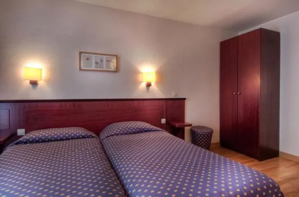 Twin Room in Hôtel De Paris Opera