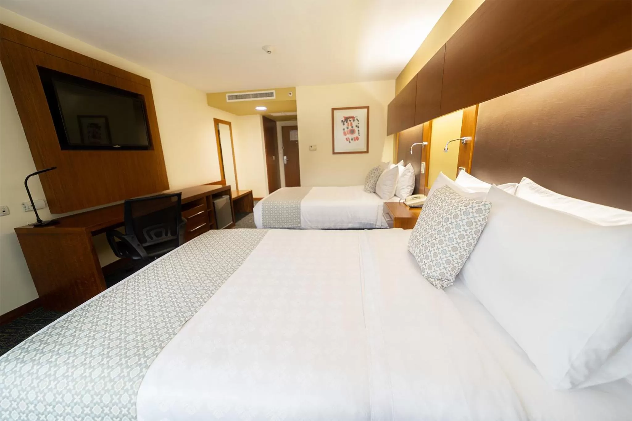 Double Room with Two Double Beds - Mobility Access/Non-Smoking in TRYP by Wyndham Guayaquil Airport