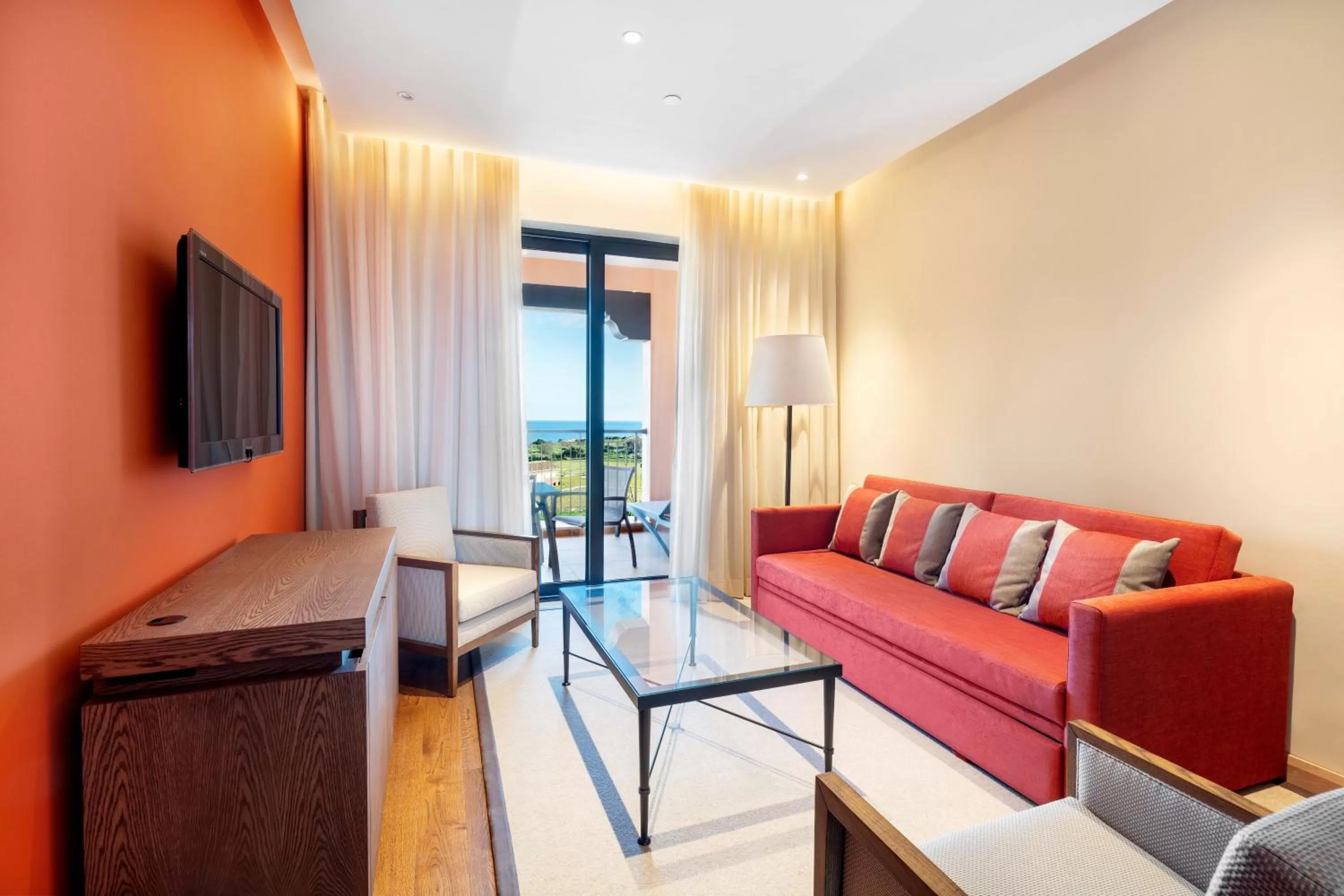 Family Suite  (2 Adults + 2 Children) in Cascade Wellness Resort