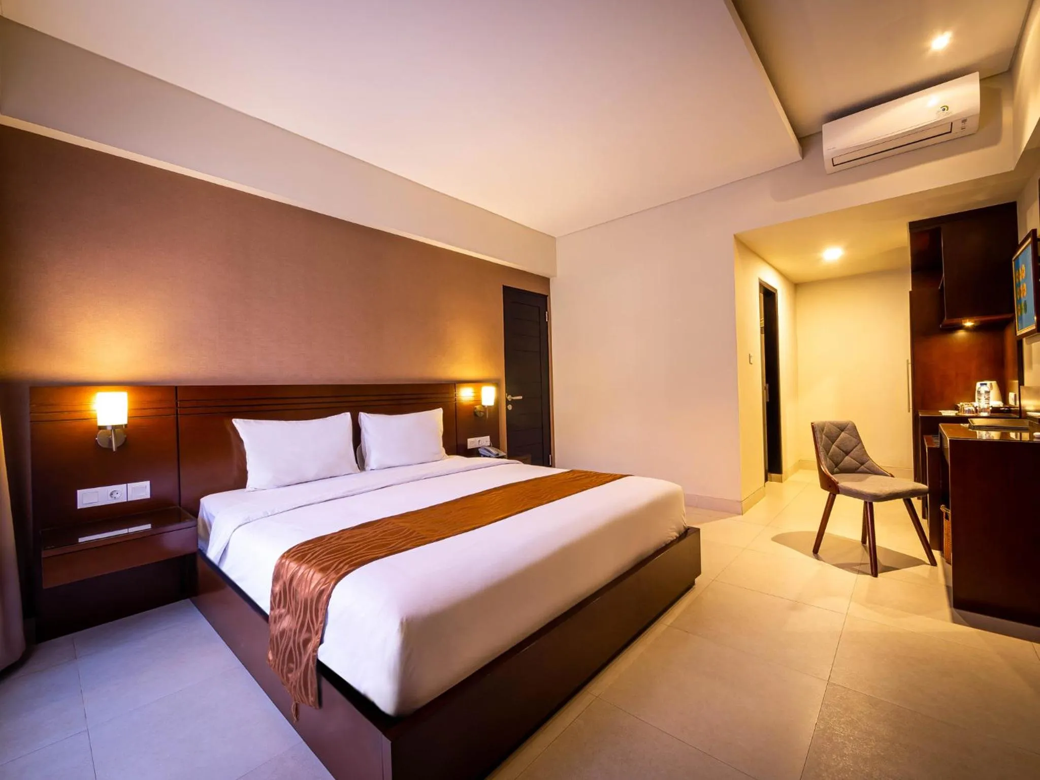 Deluxe Premier Double or Twin Room in Yulia Beach Inn Kuta