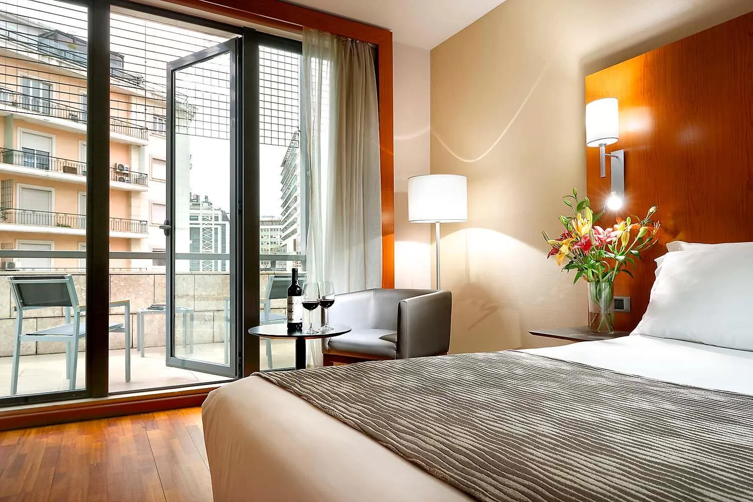 Double Room with Terrace in Eurostars Lisboa Parque