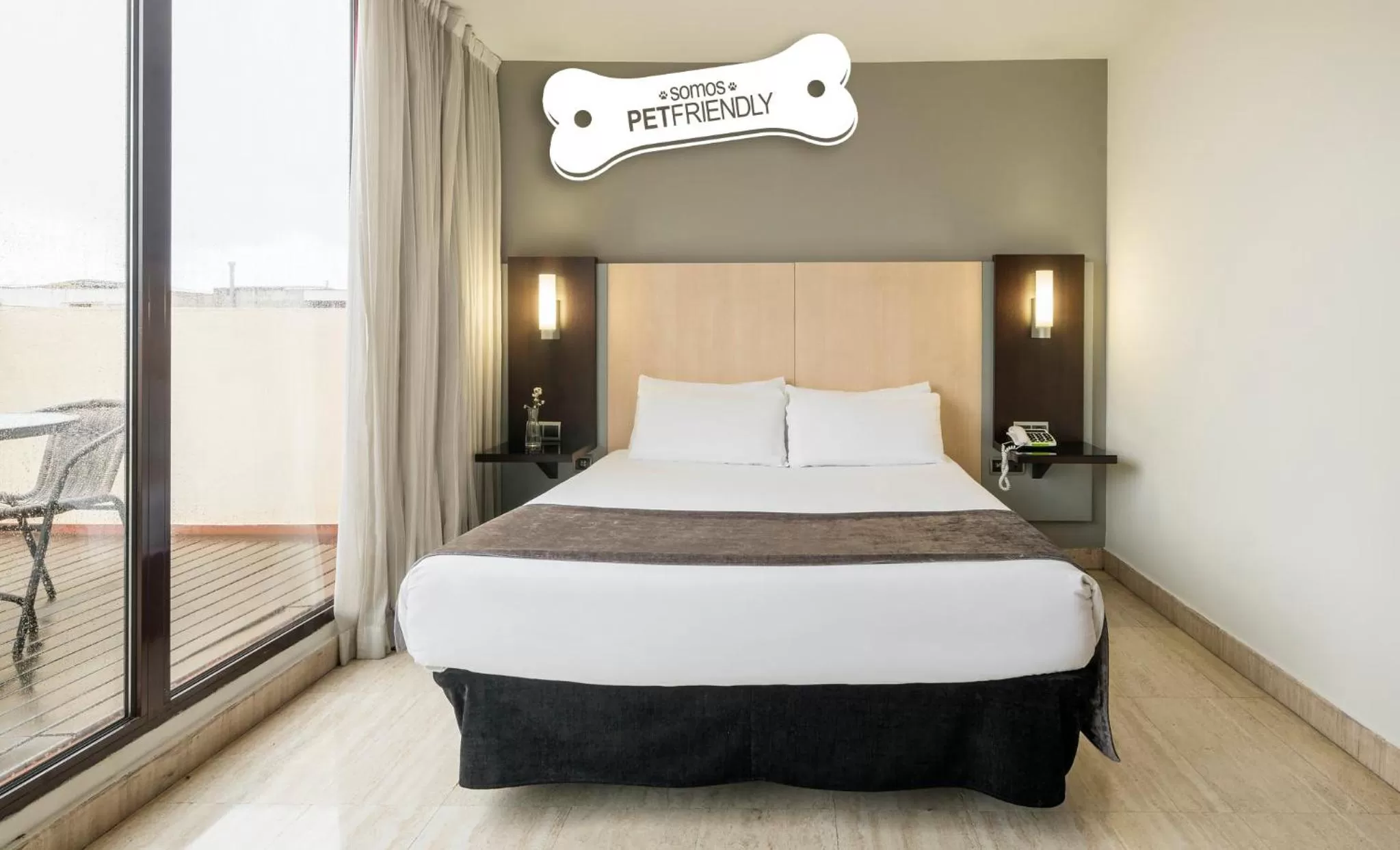 Double Room Pet Friendly in Ilunion Almirante