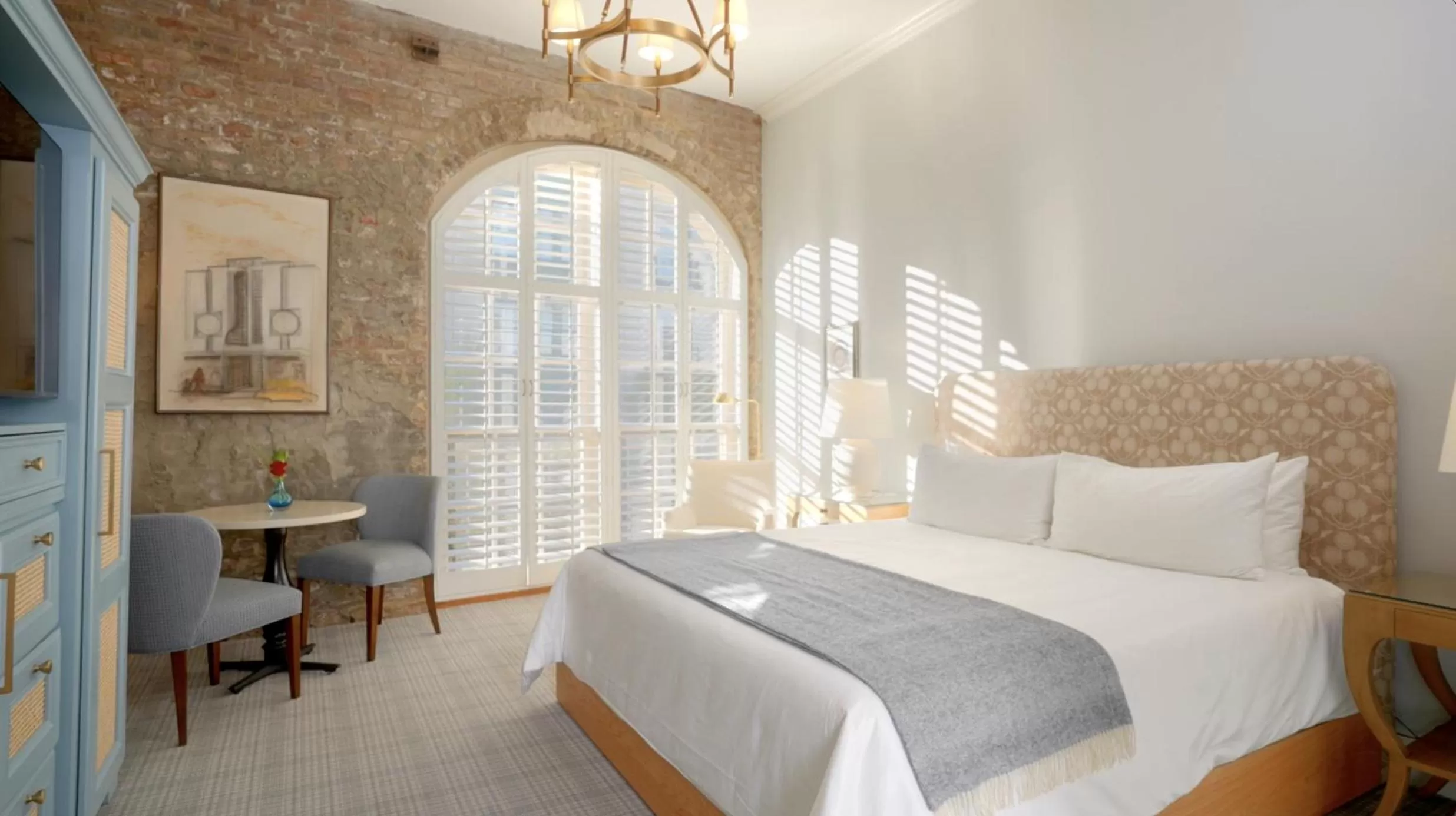 King Room - Historic Wing in Harbourview Inn