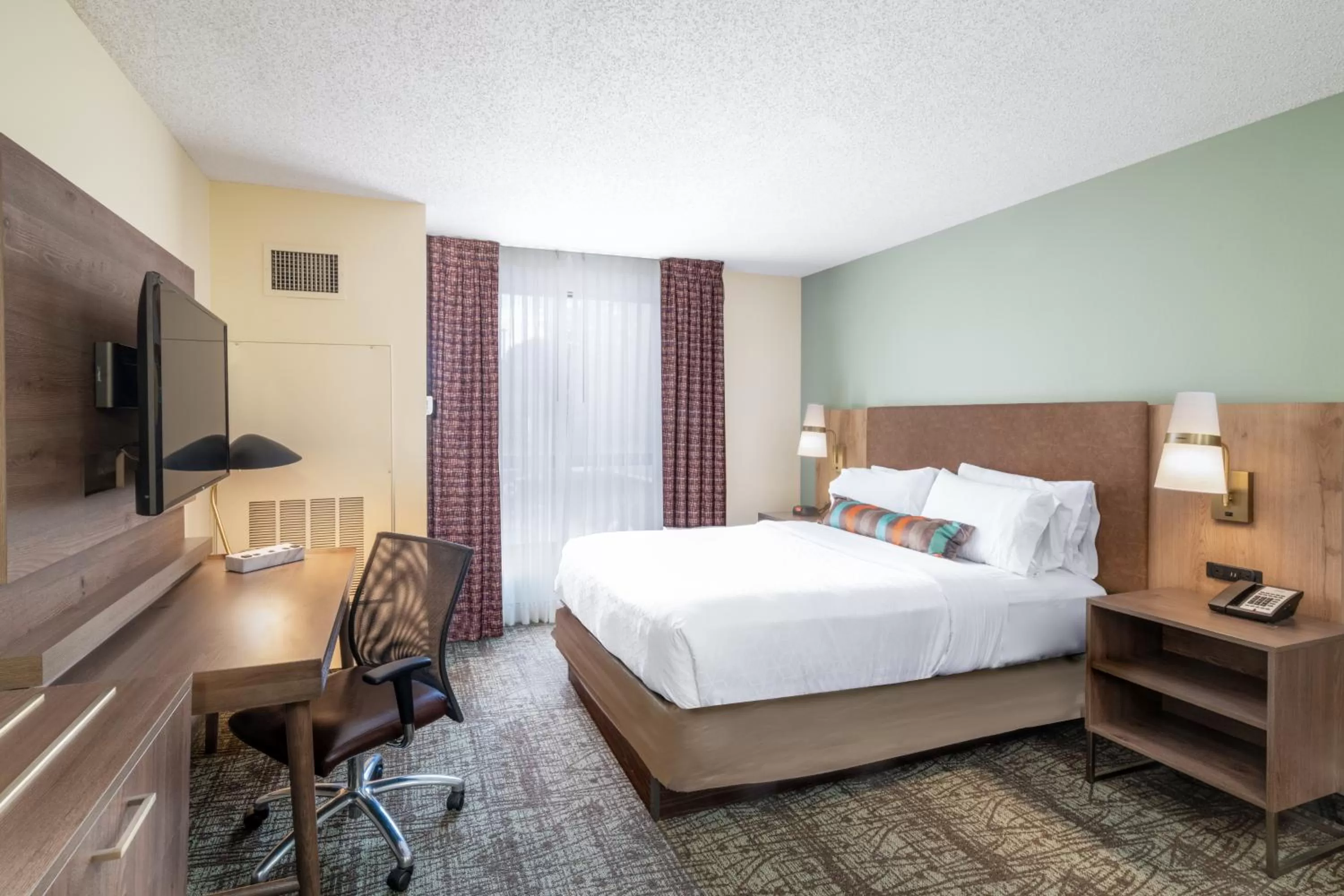 Studio Queen Suite in Staybridge Suites Memphis-Poplar Ave East by IHG