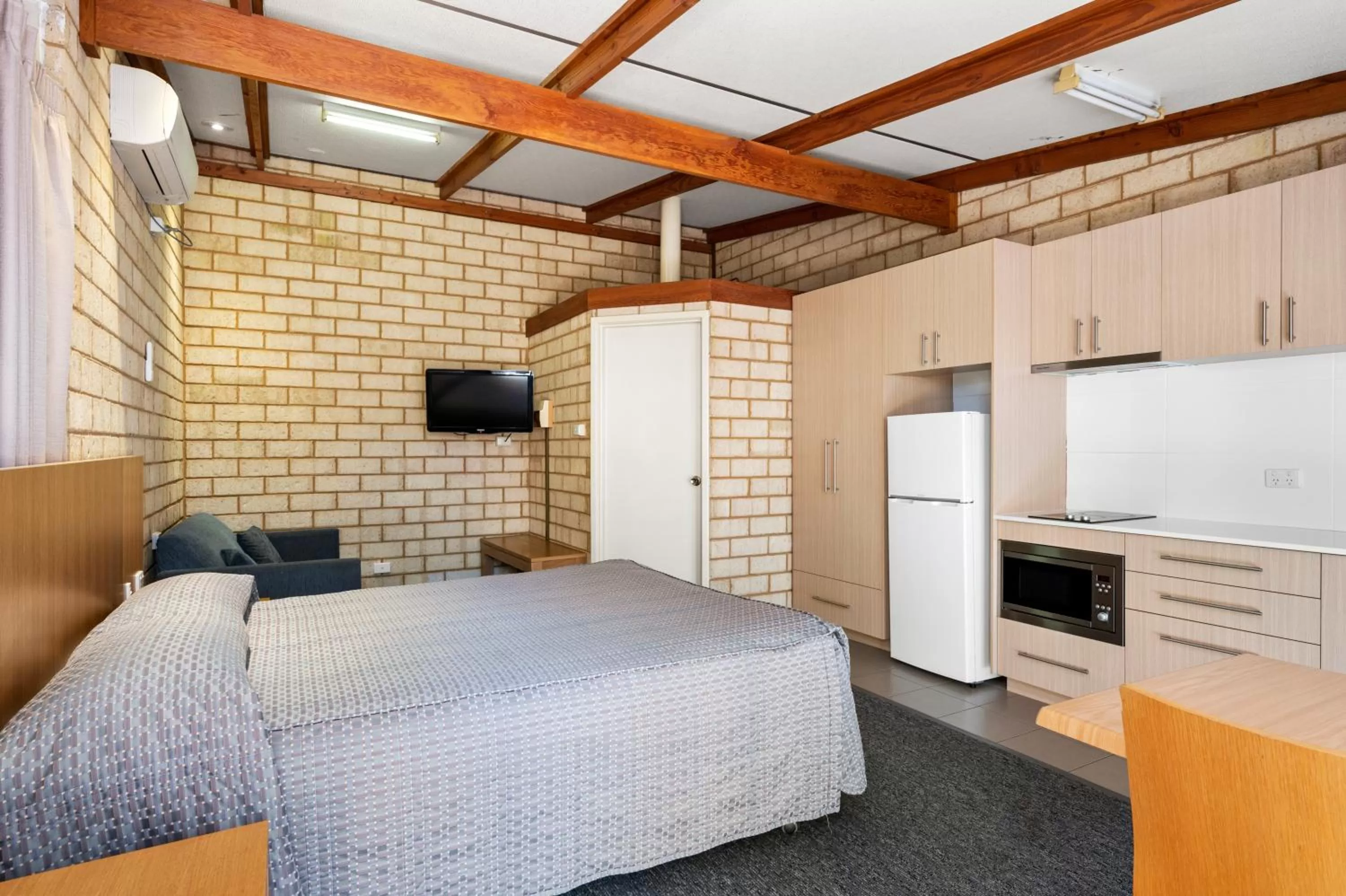 Studio Apartment in The View On Hannans Kalgoorlie