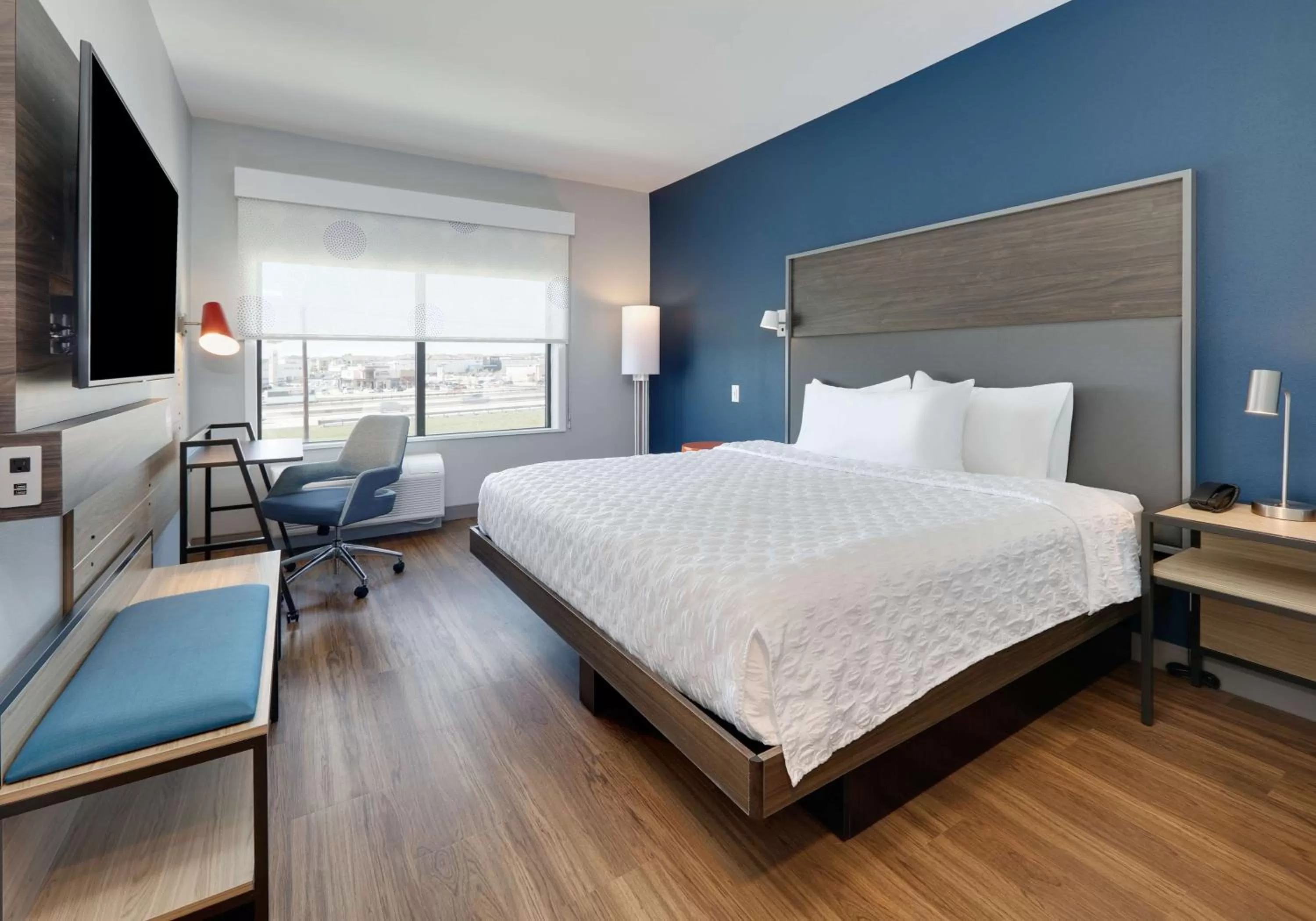 King Room - Hearing Access in Tru By Hilton Euless Dfw West, Tx