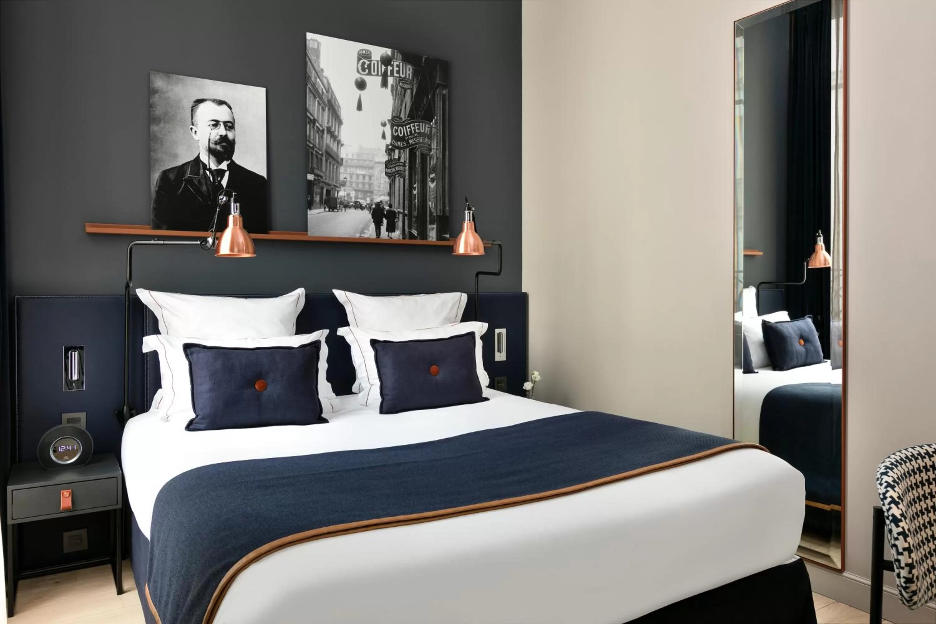 Double or Twin Room in Hôtel Square Louvois