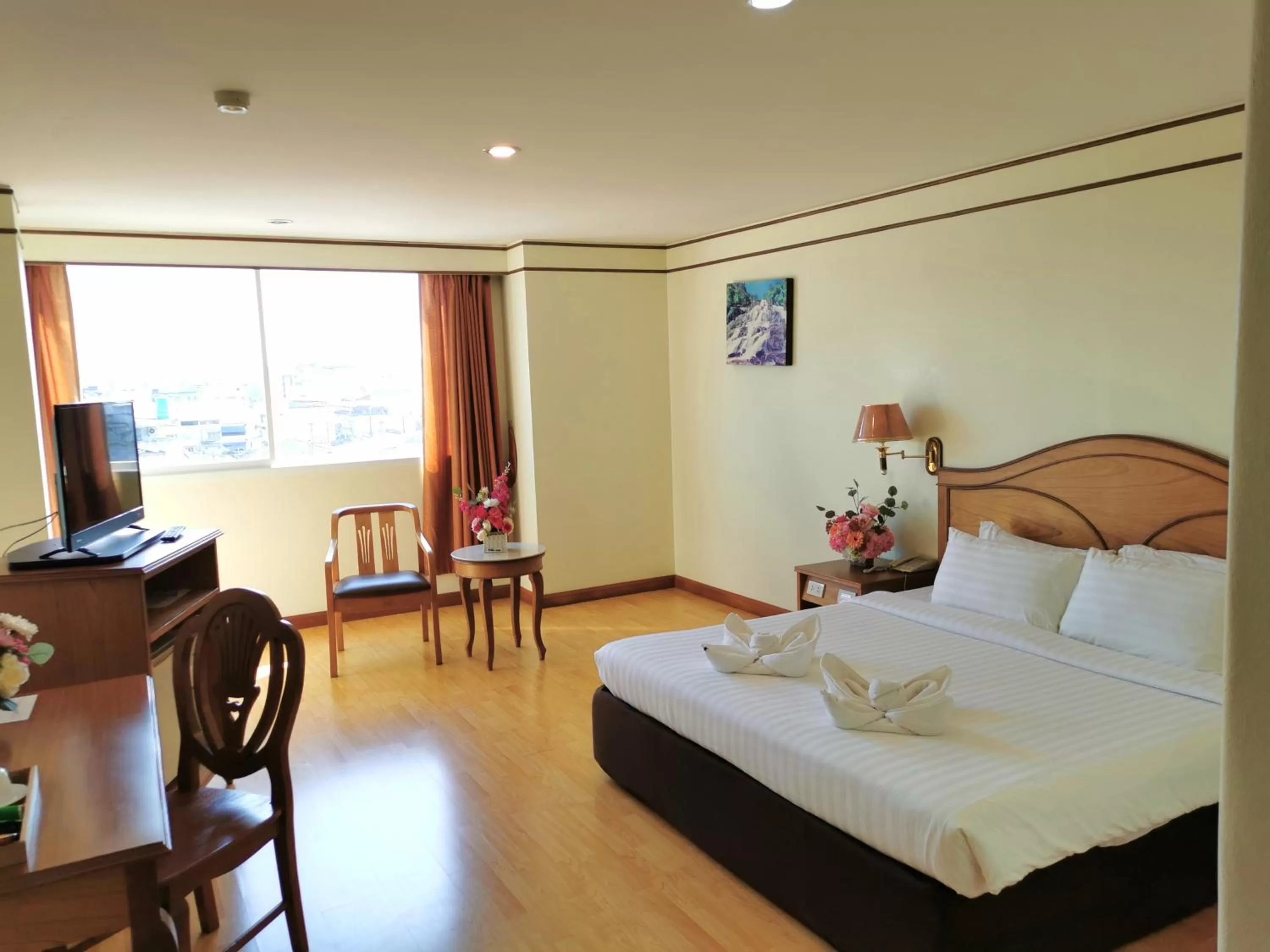 Deluxe Double or Twin Room in Morakot Twin Chumphon