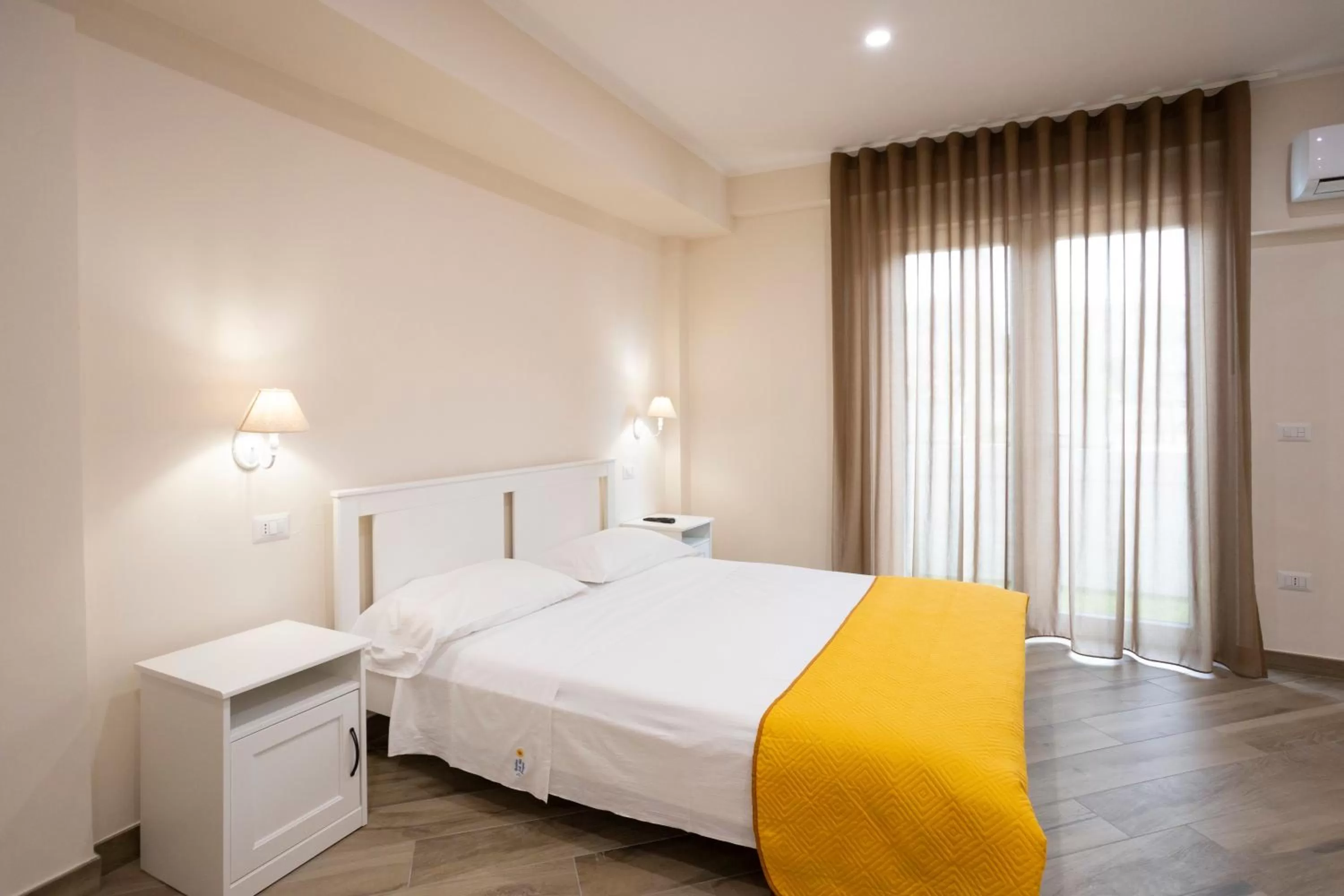 Double Room - single occupancy - Disability Access in Residence O'Sole Mio Pompei