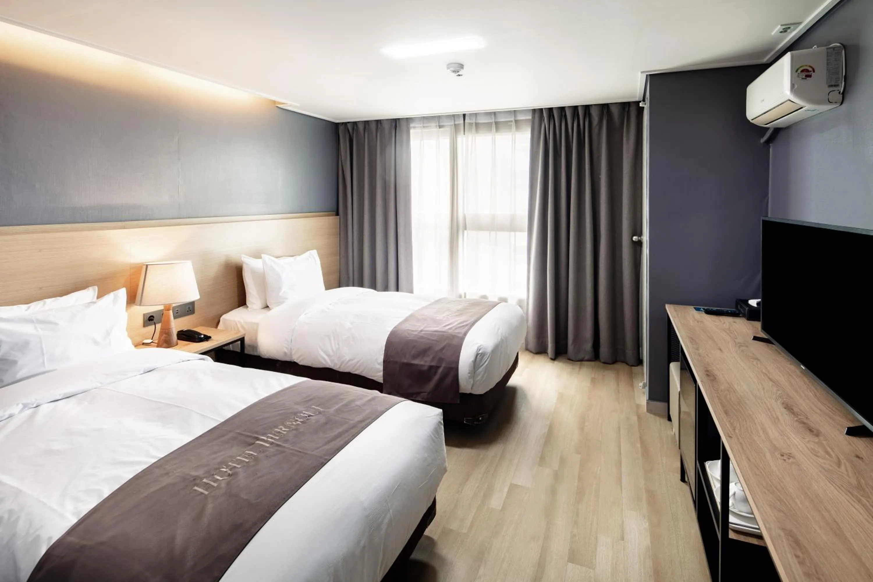 Superior Twin Room in Hotel Bernoui Seoul