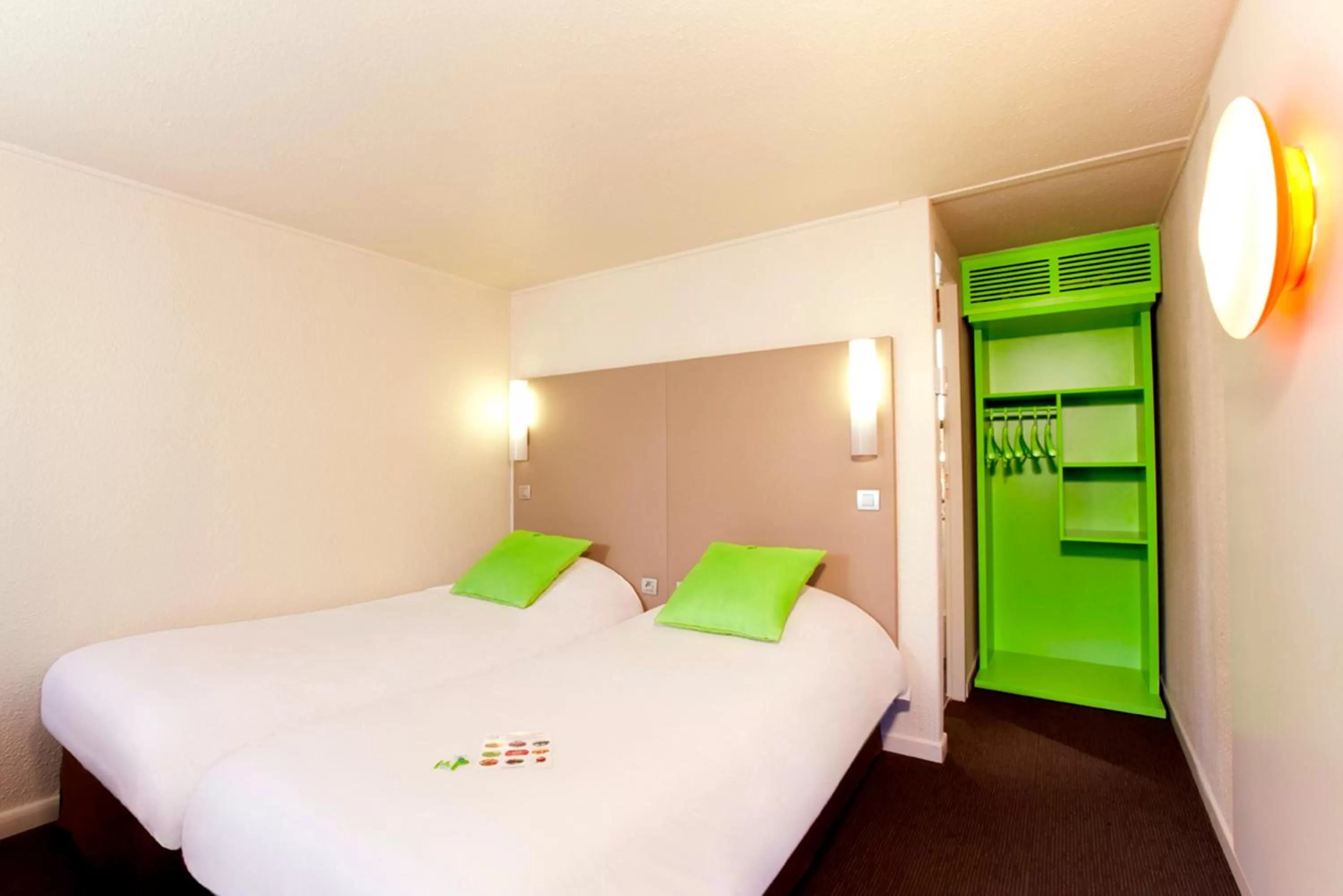 Superior Twin Room in Campanile NATURE - Lille Est Villeneuve-d'Ascq