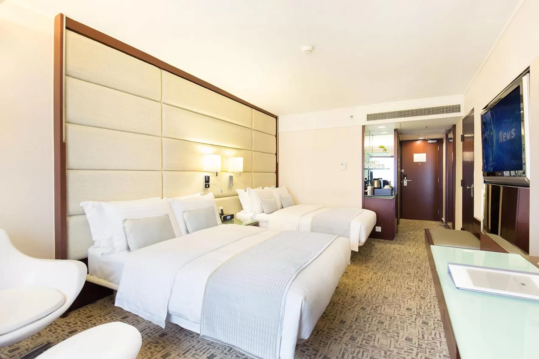 Executive Club Premier Room in Regal Kowloon Hotel