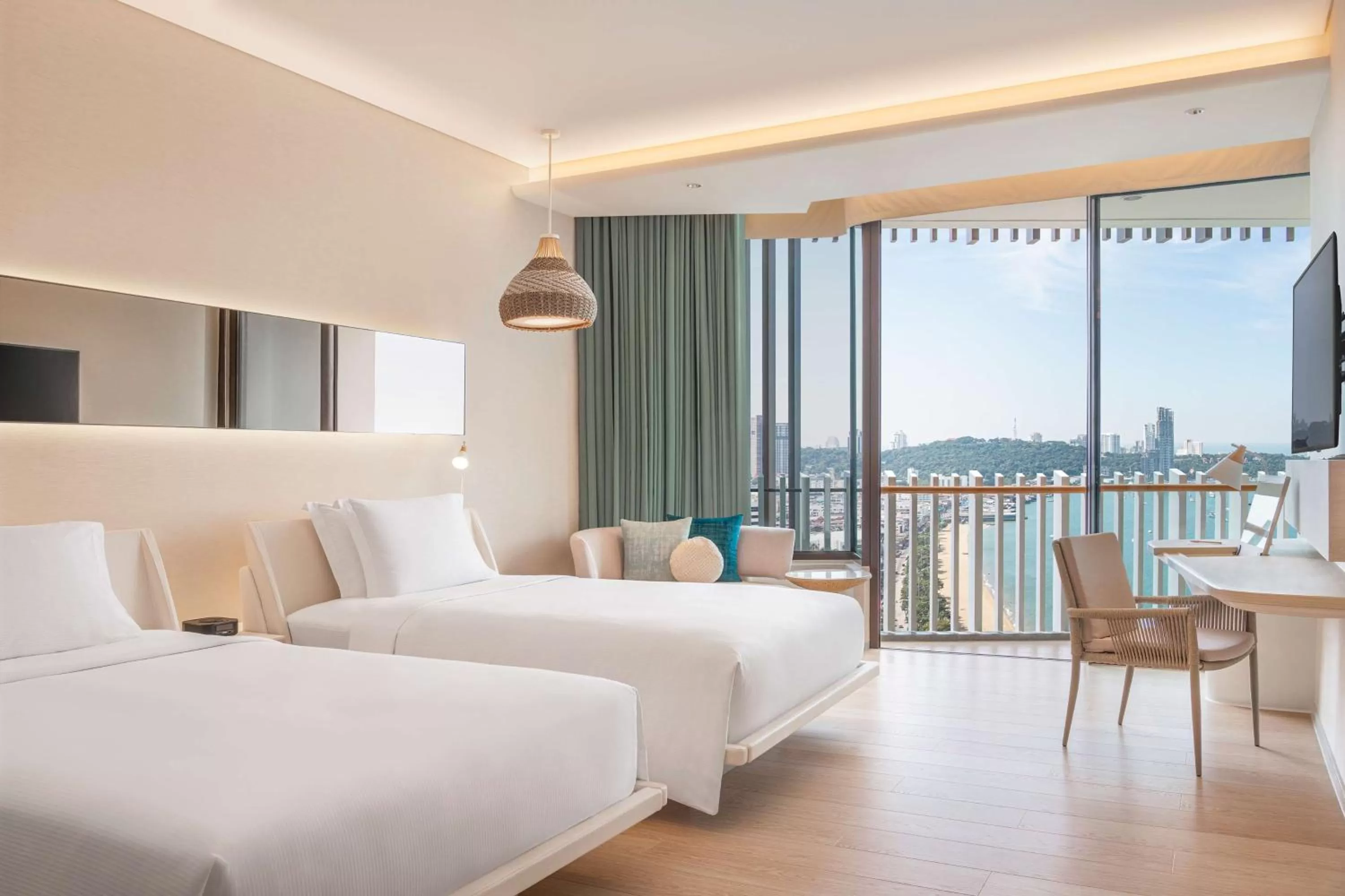 Deluxe Twin Room - Ocean View in Hilton Pattaya