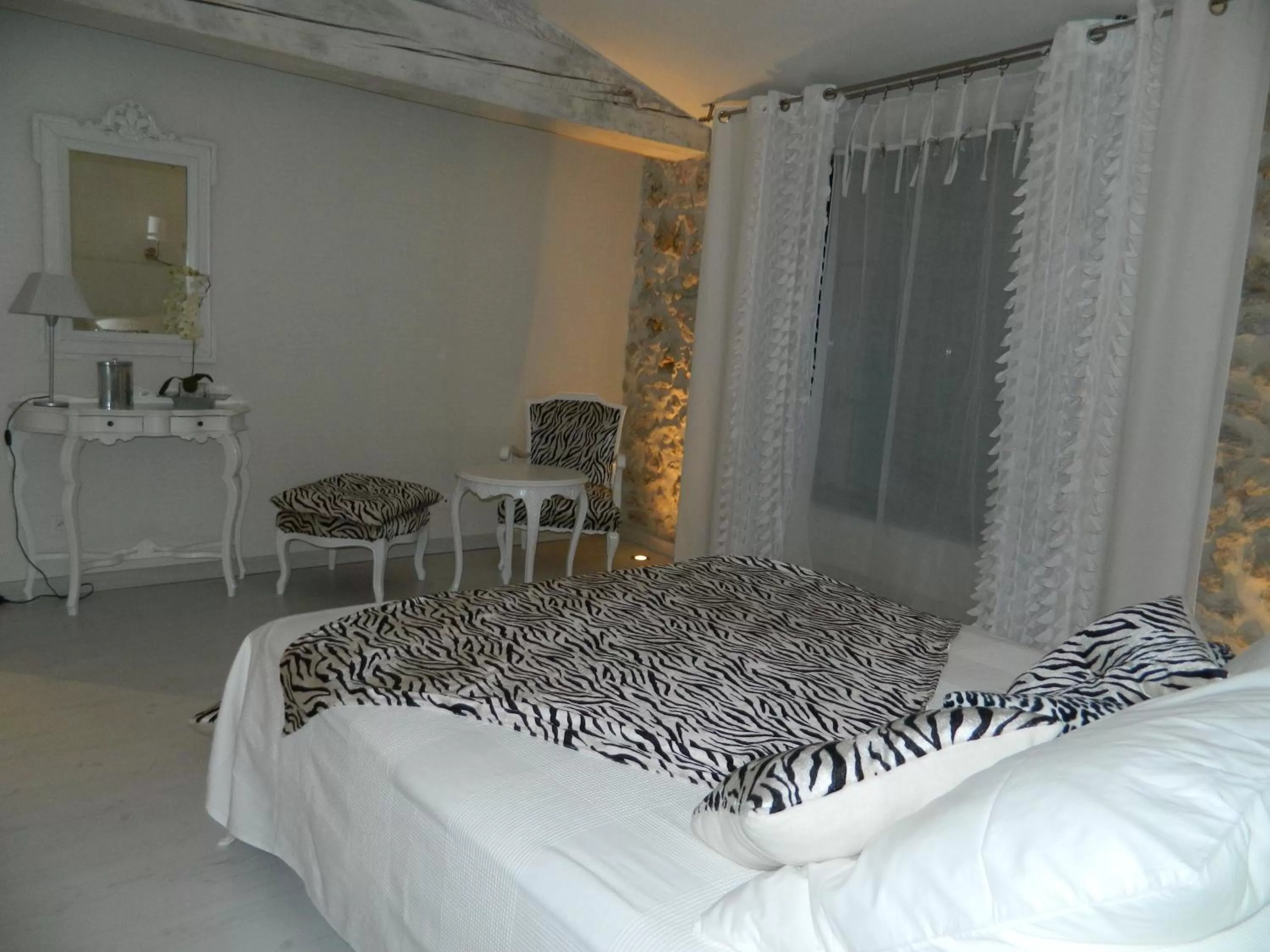Comfort Double Room in Au Paradis Cathare