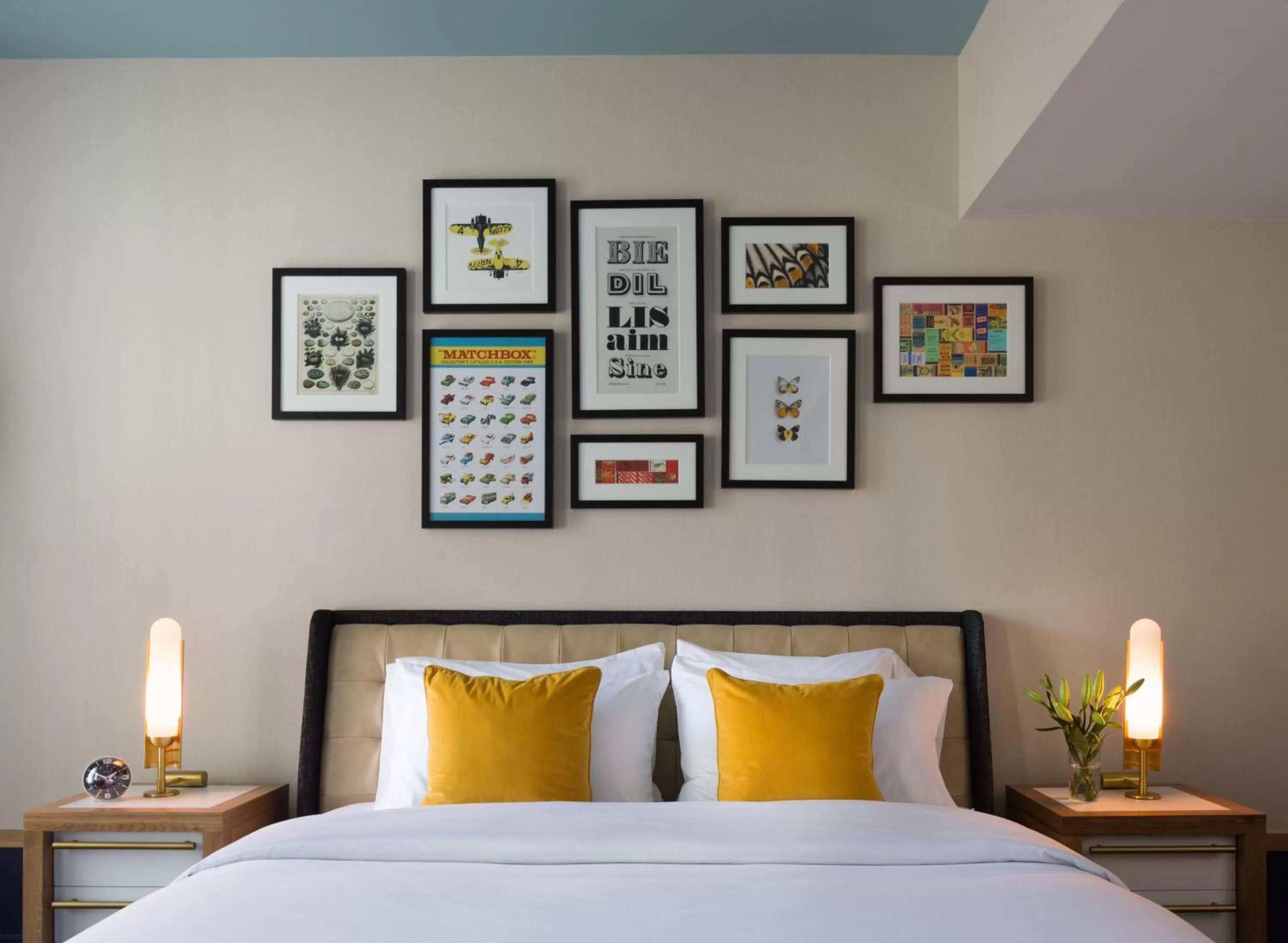 Premium King Room with Walk-In Shower and City View in Kimpton Schofield Hotel by IHG