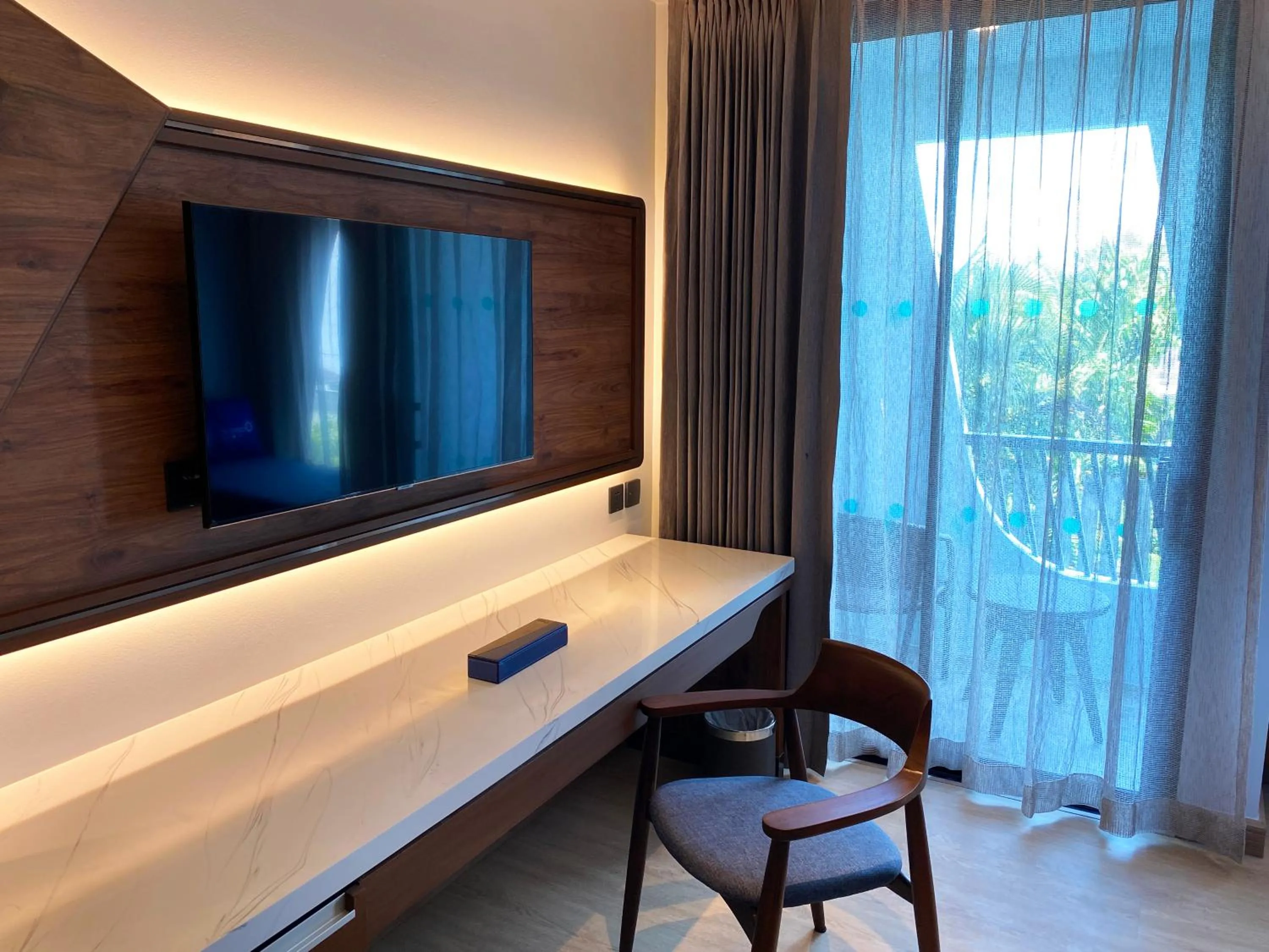 Deluxe King Room in The Oceanic Sportel Phuket - SHA Extra Plus