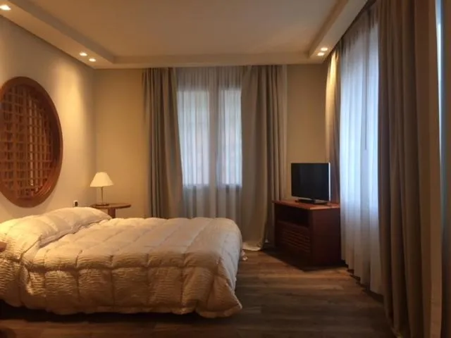 Double Room in Hostellerie Du Cheval Blanc