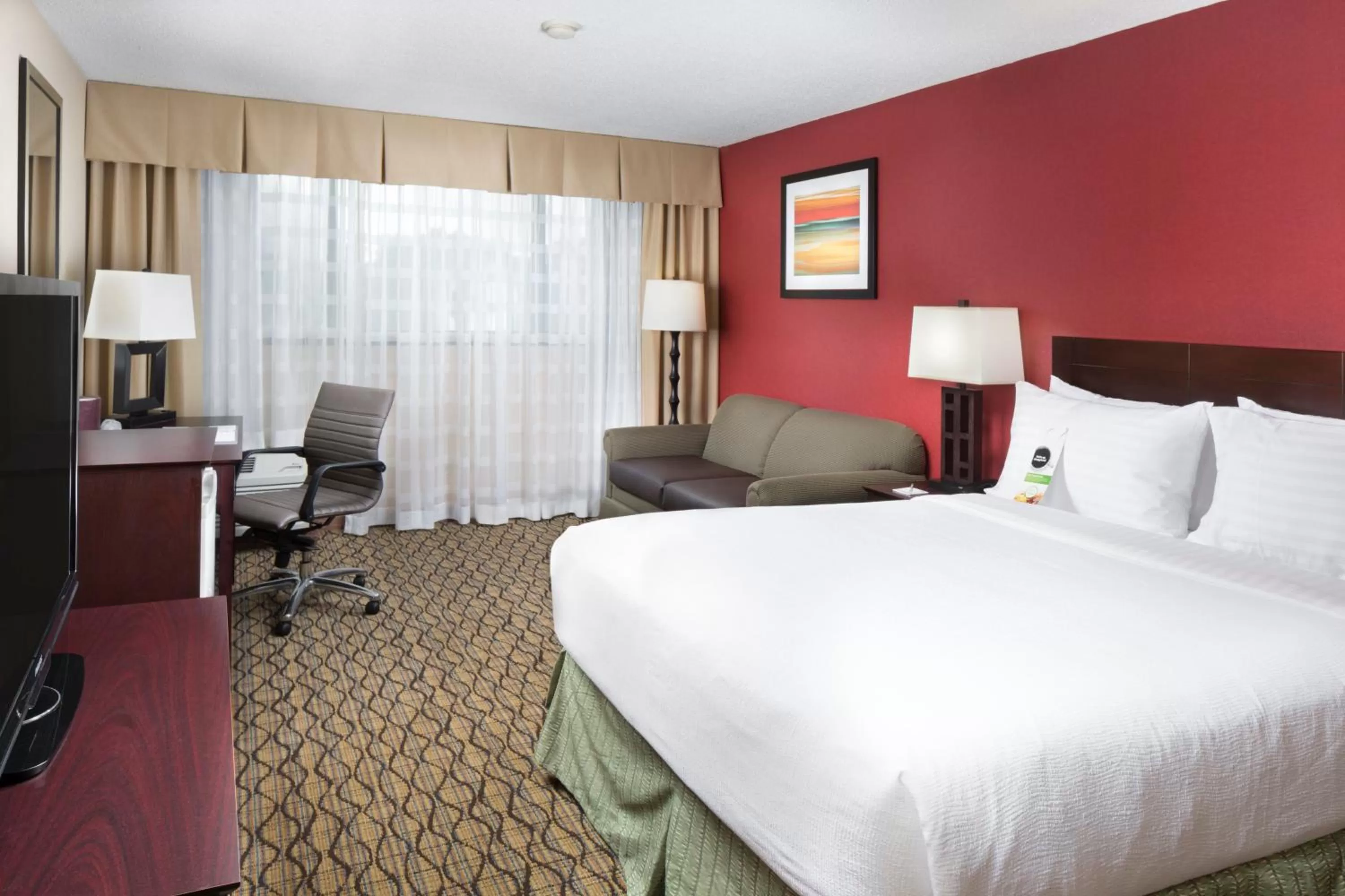 Standard King Room in Holiday Inn Johnson City by IHG