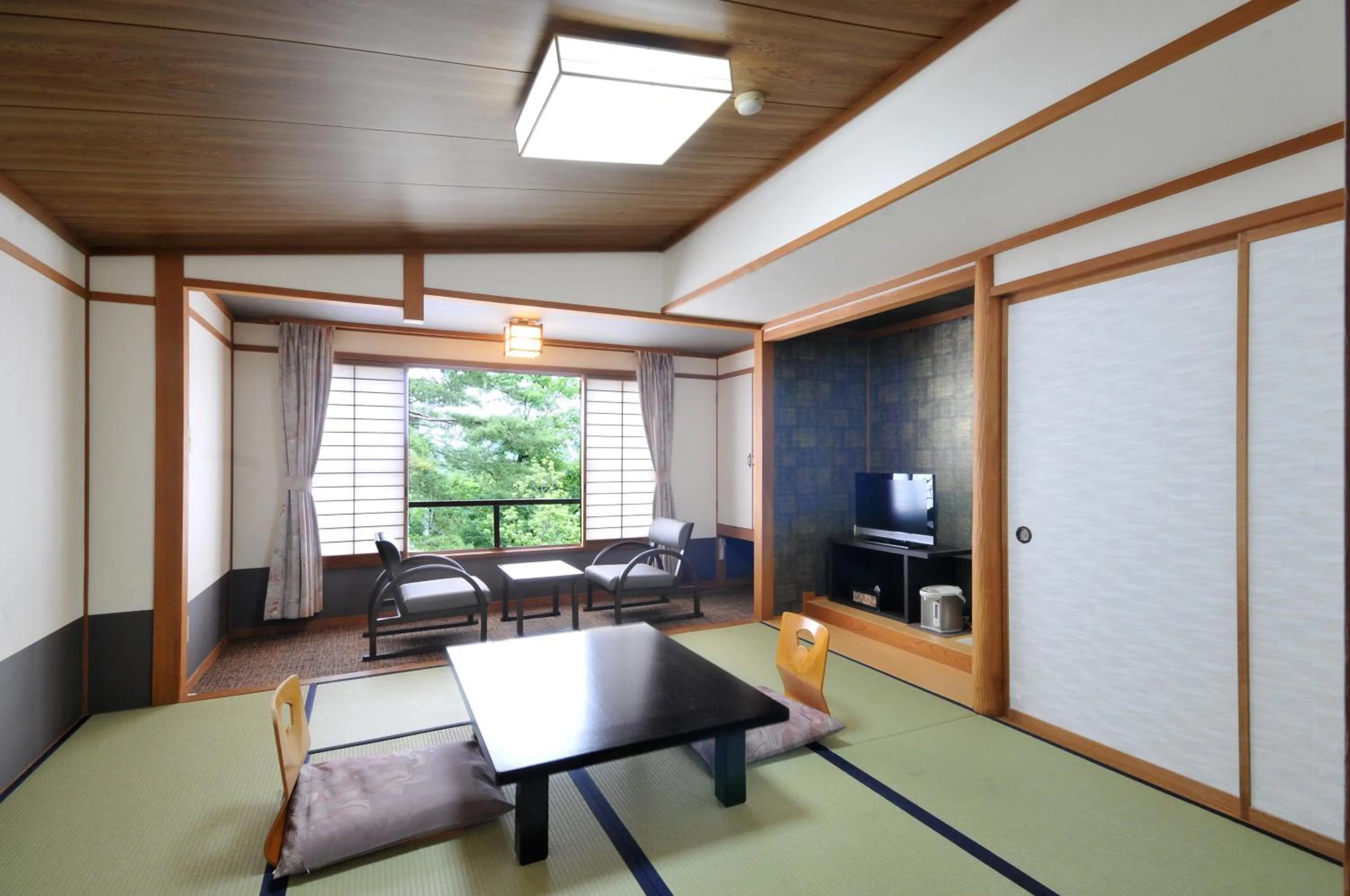 Standard Quadruple Room in Kurobe Kanko Hotel